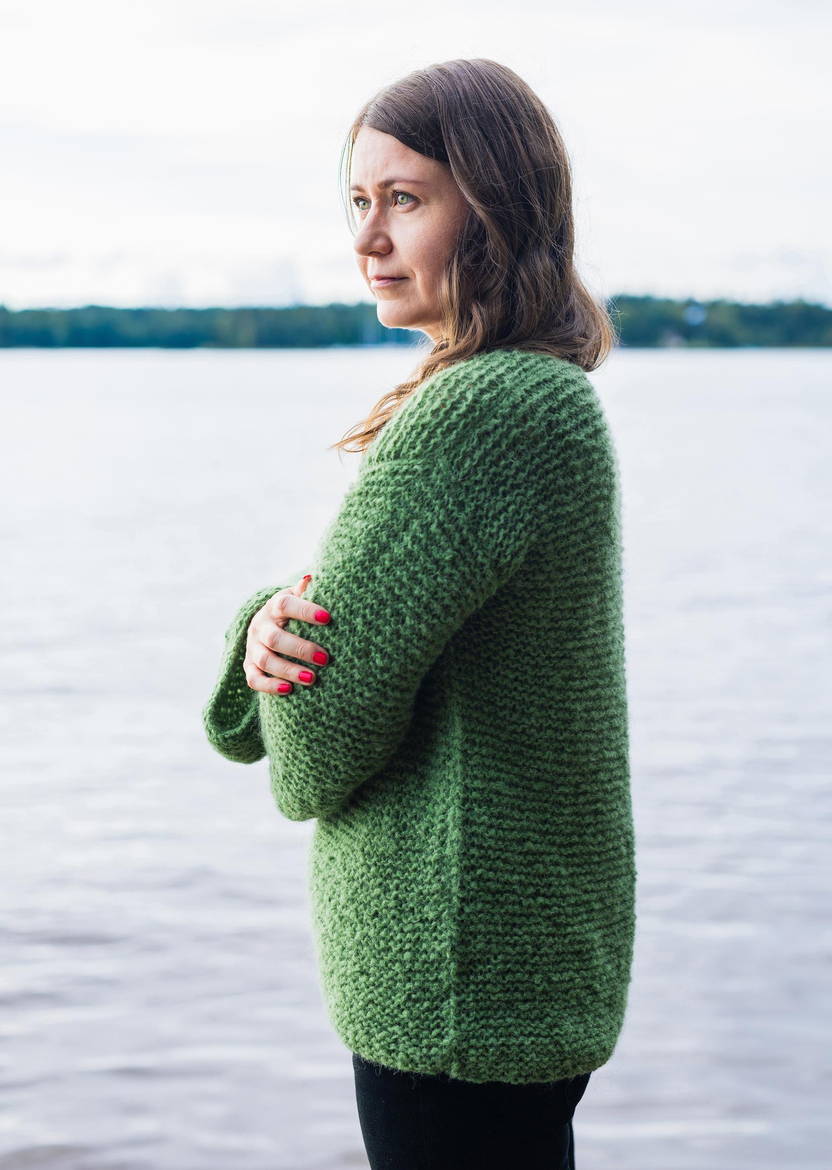 Aina sweater from the side