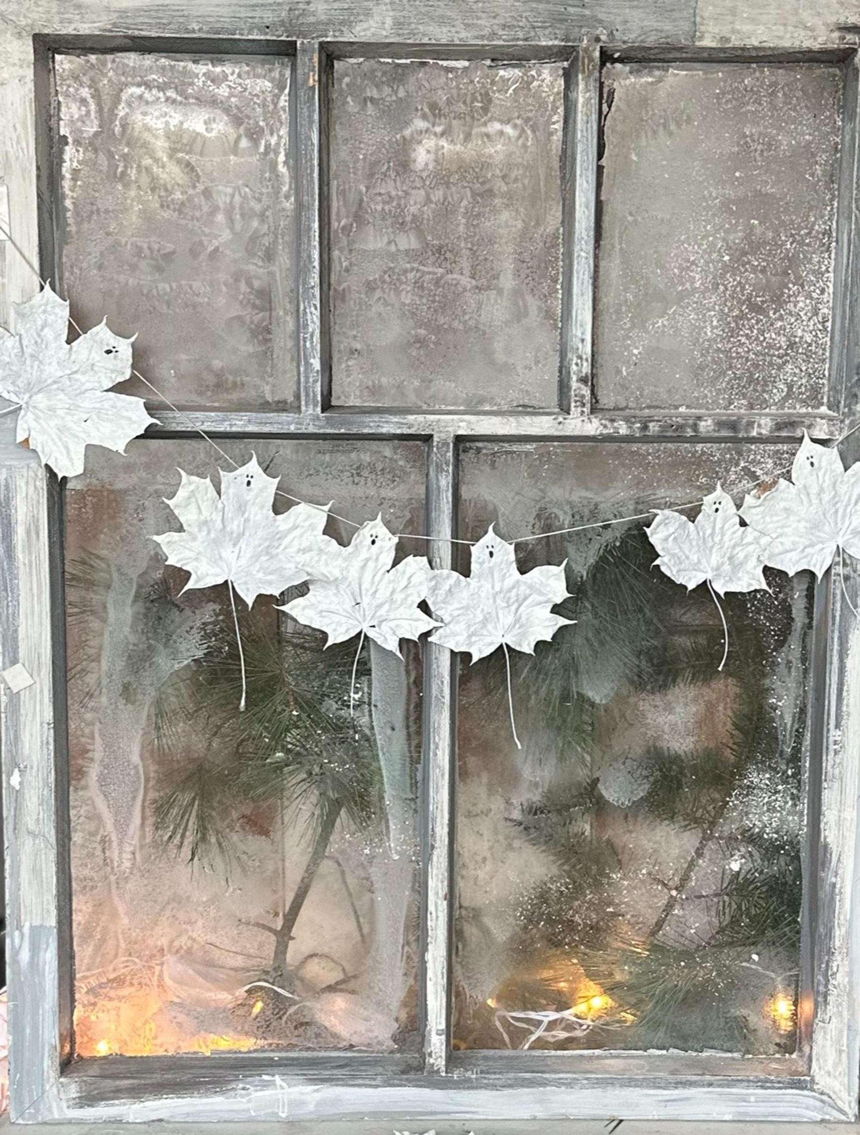 Make maple leaf ghosts in minutes—some paint and a marker is all you need!