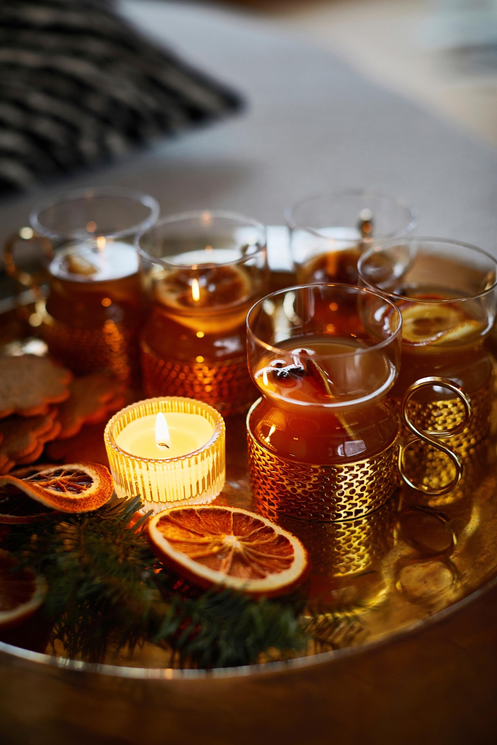 Glögi glasses on a tray.