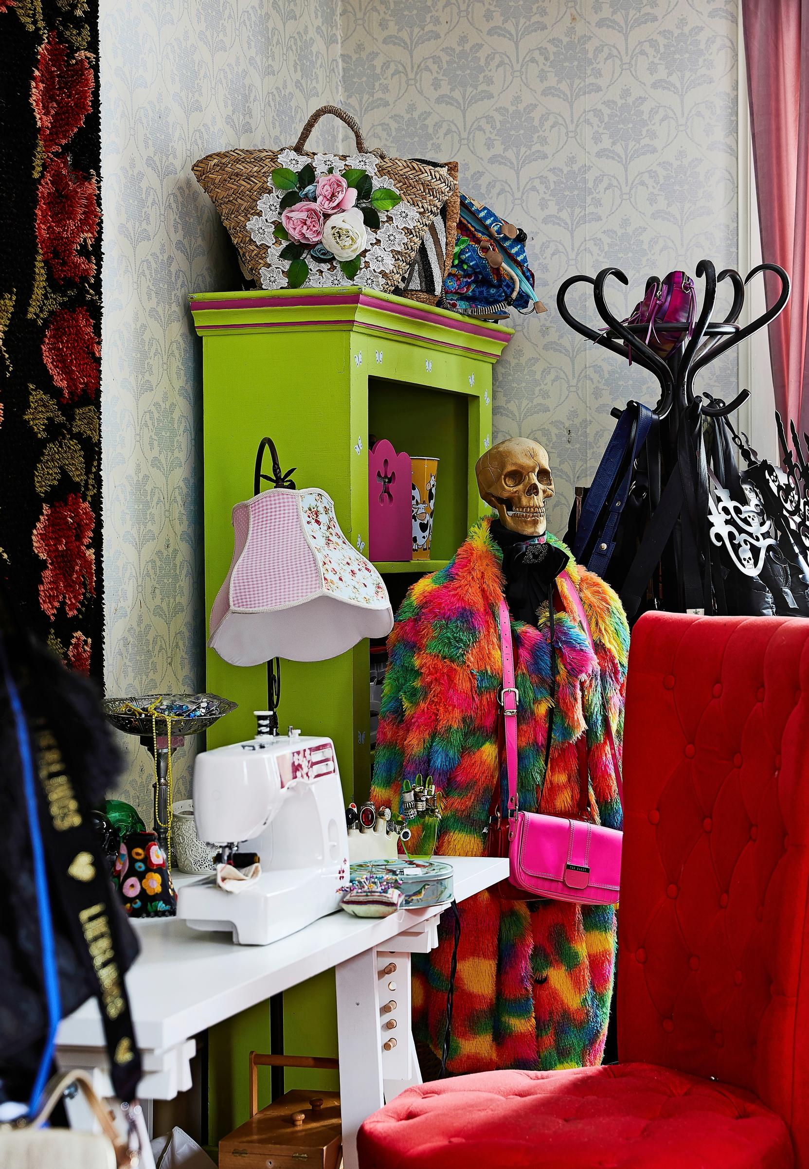 Skeleton as mannequin
