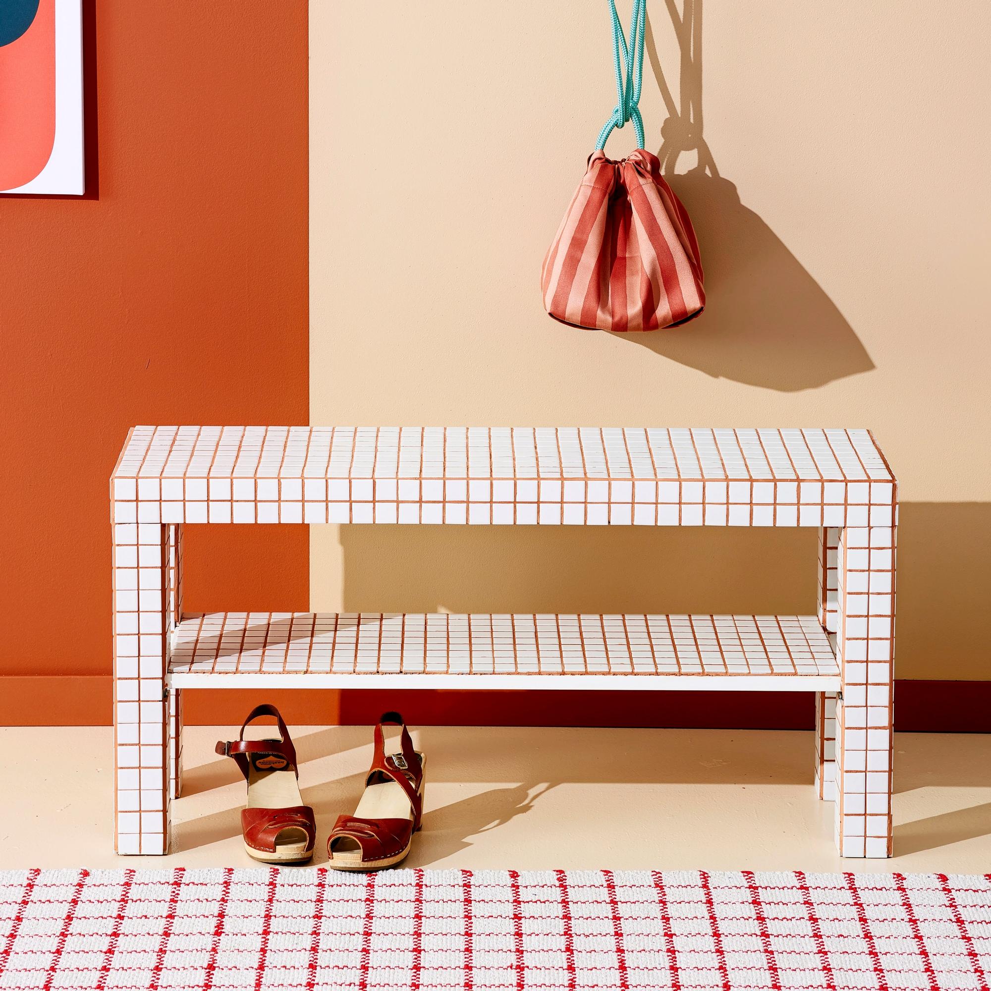 Fresh and easy tile makeover: transform your old bench into a personal piece