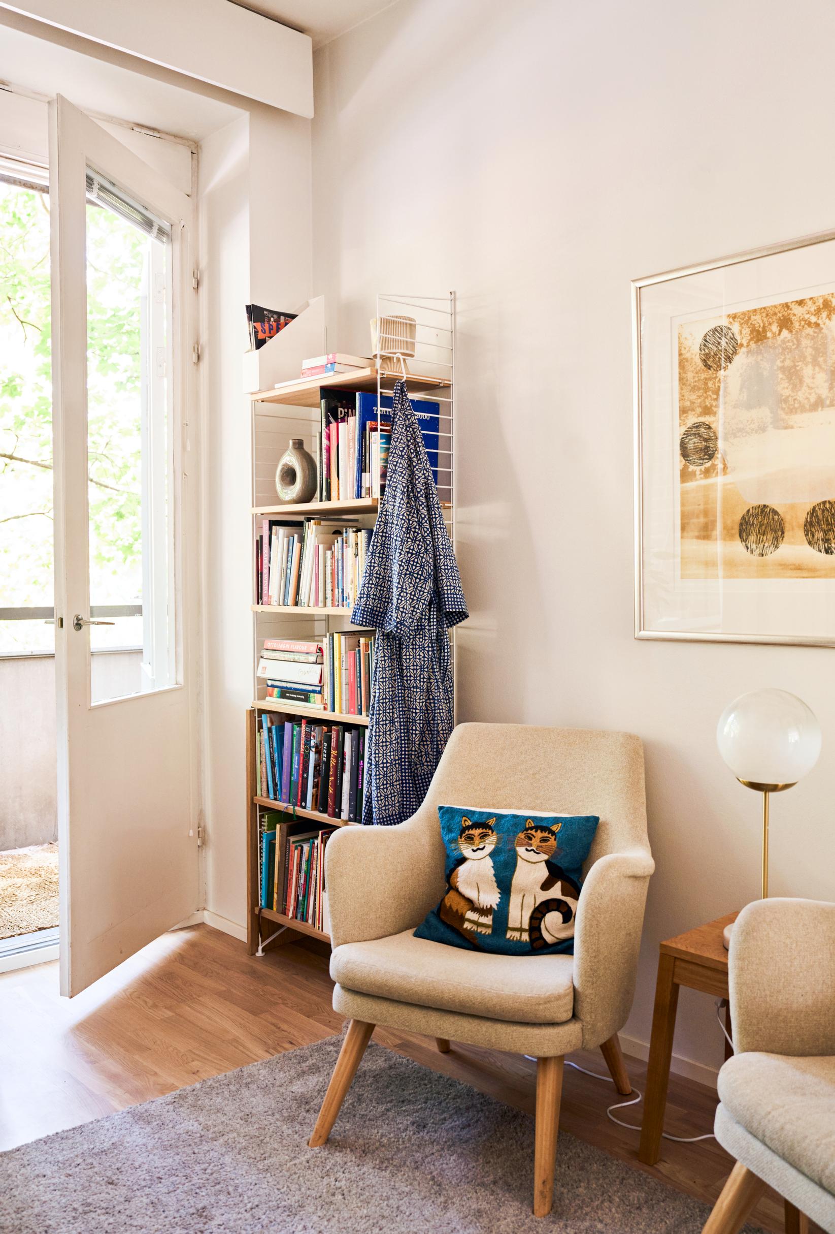 Photo of a seating area with vintage chairs.