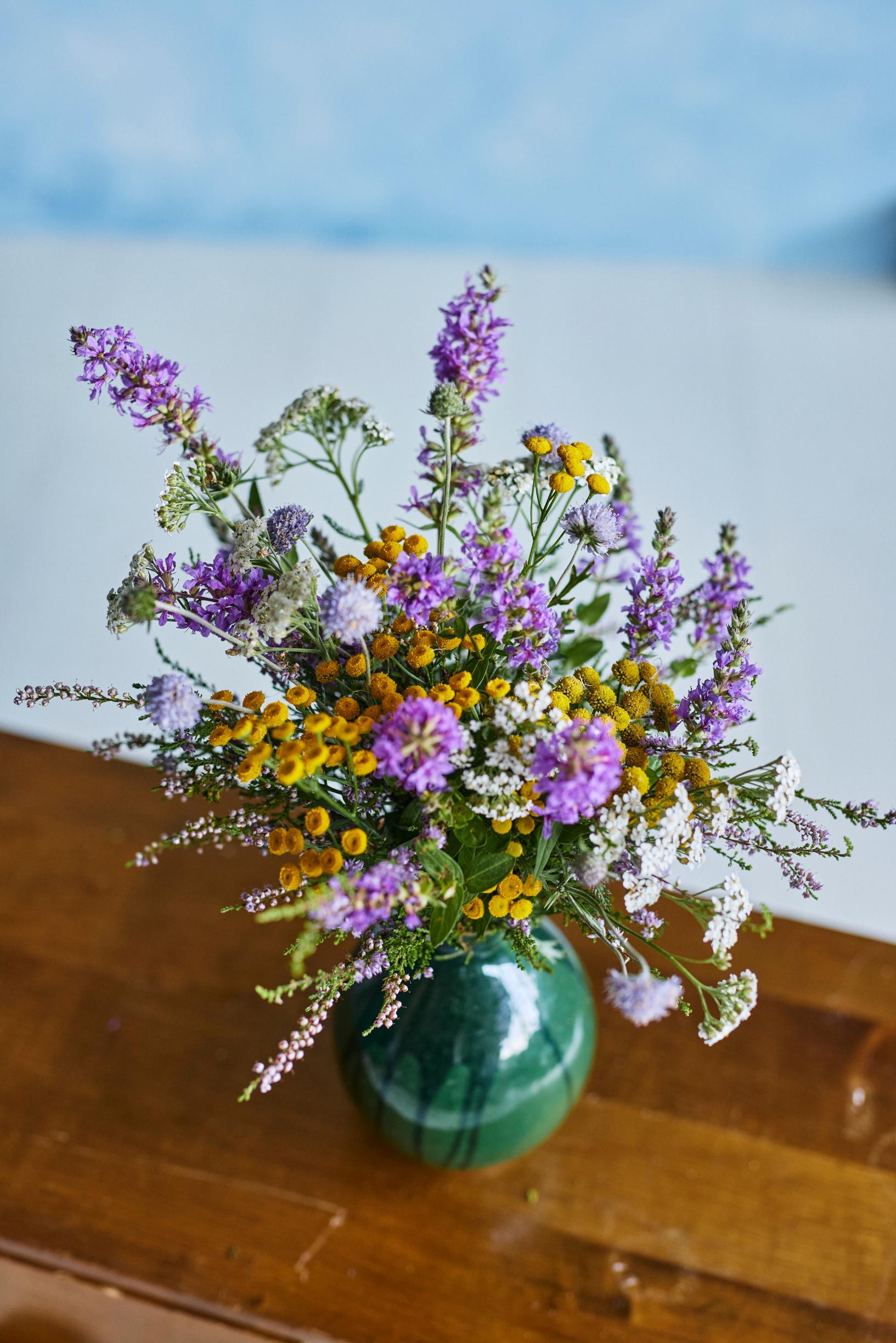 Wildflower arrangement