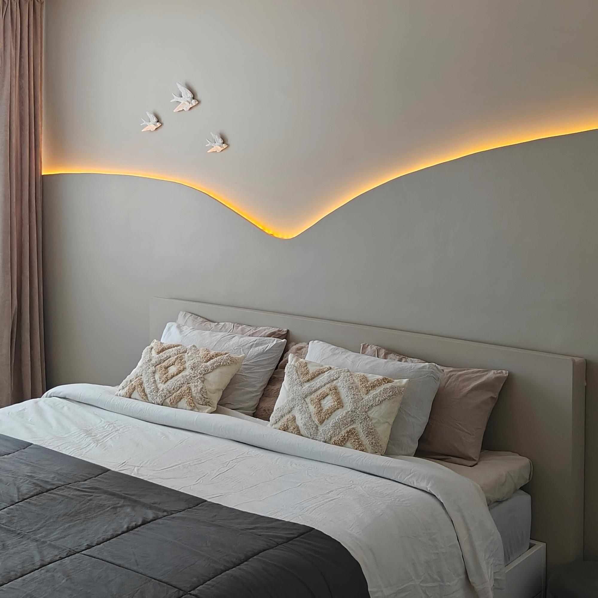 Sunset on the wall—Raisa’s DIY headboard shines with a built-in night light