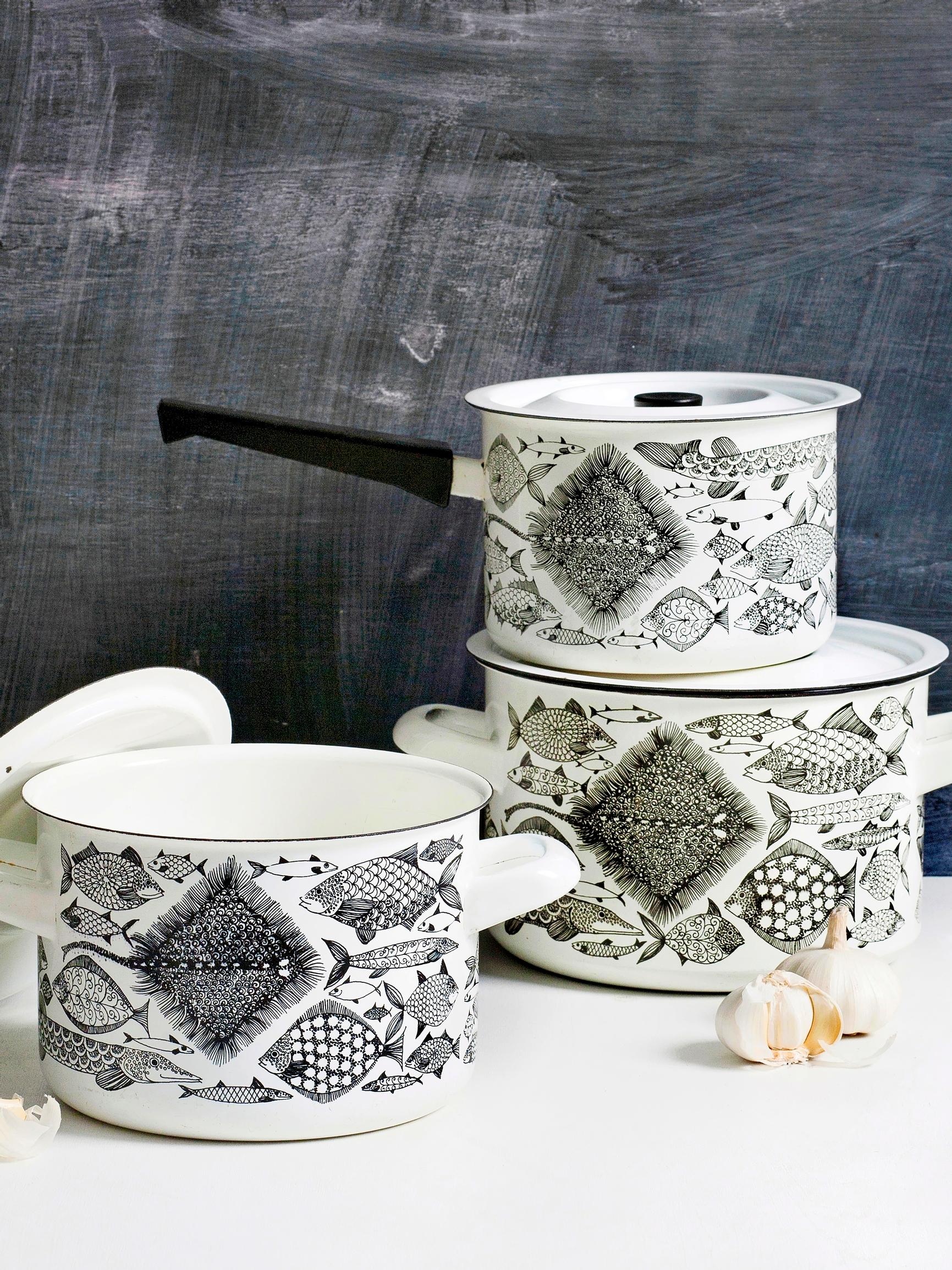Nostalgic Pehtoori or colorful Vegeta—what’s your favorite Finnish enamelware?