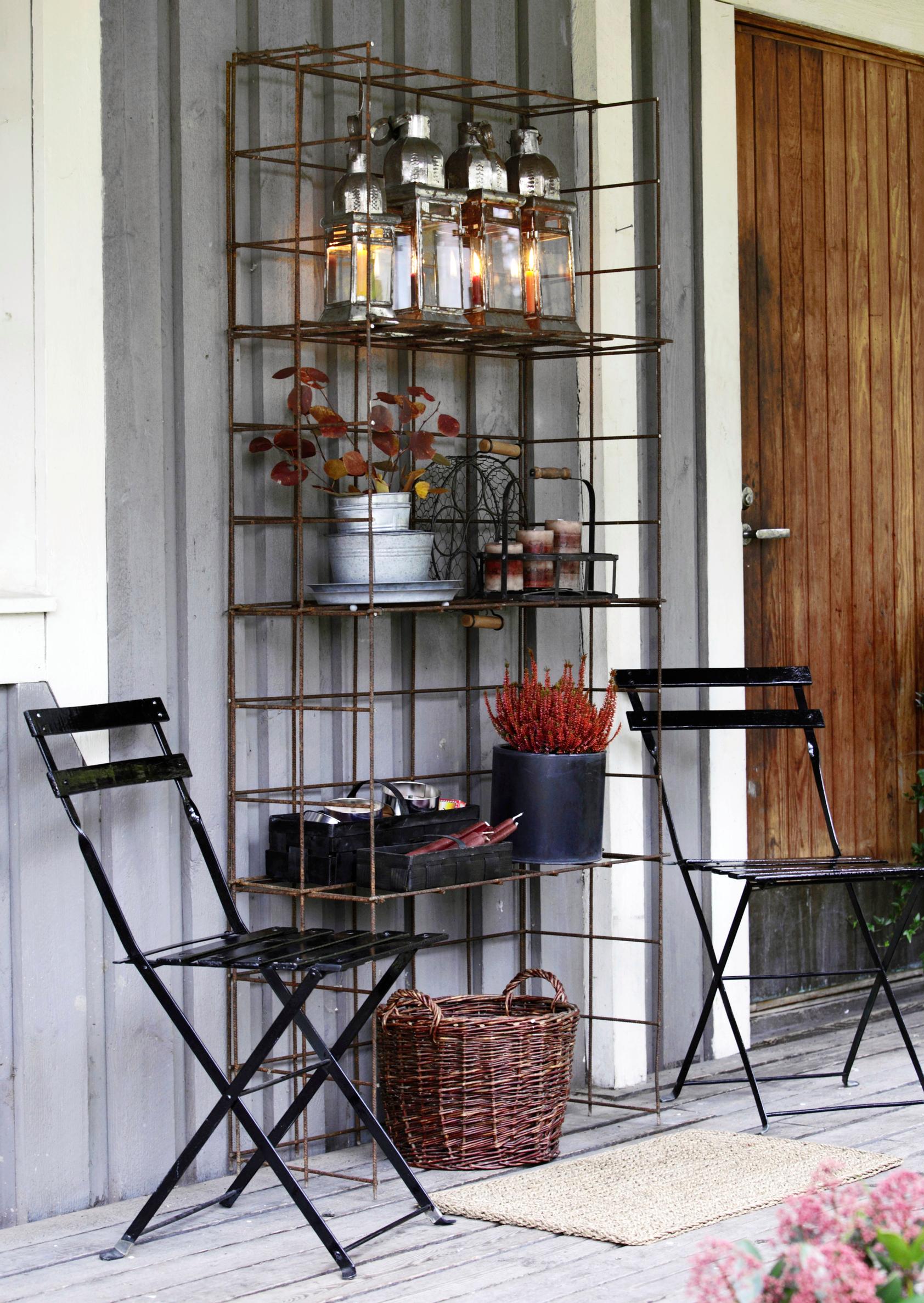 A shelving unit made from reinforcement mesh