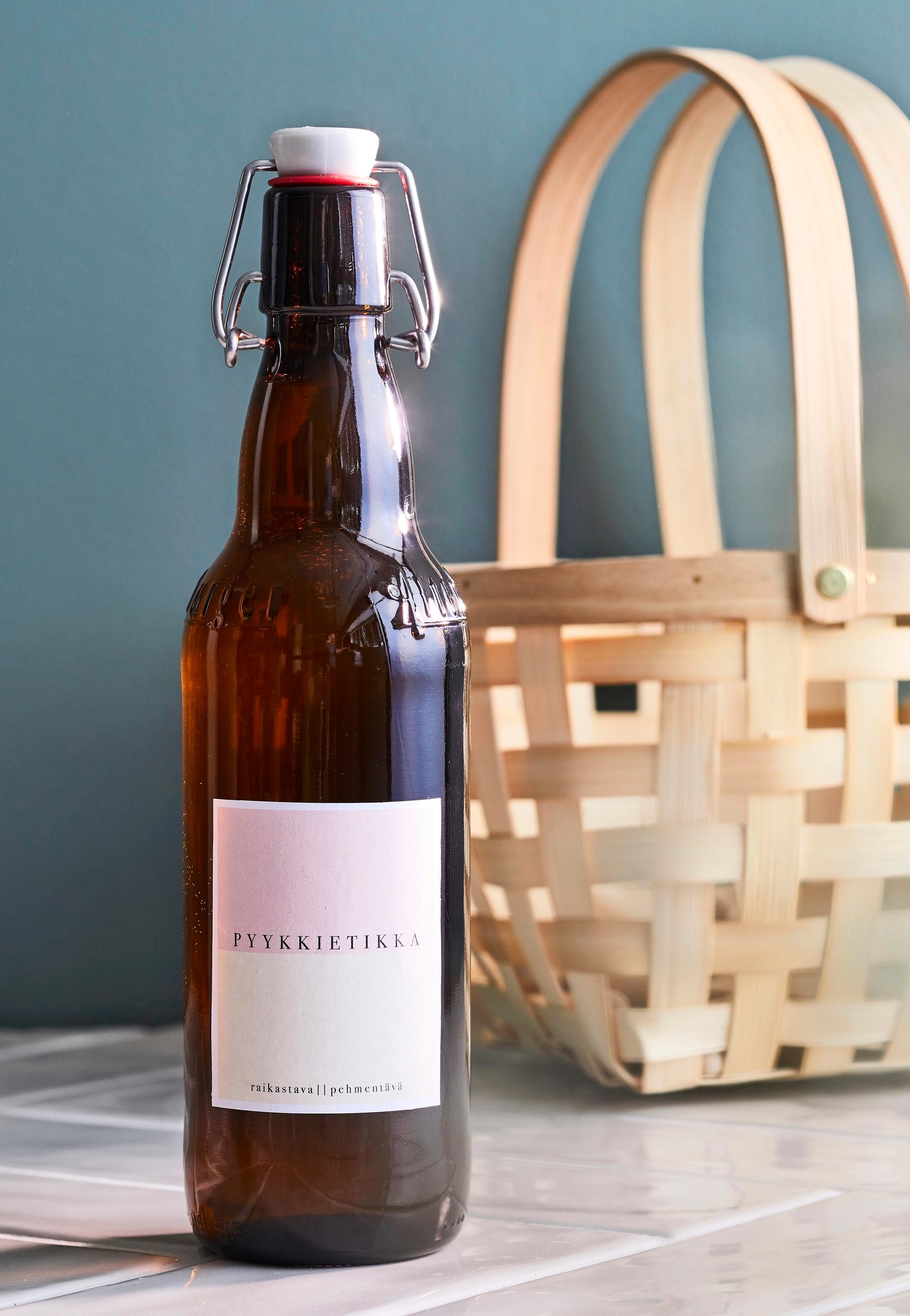 Homemade laundry vinegar