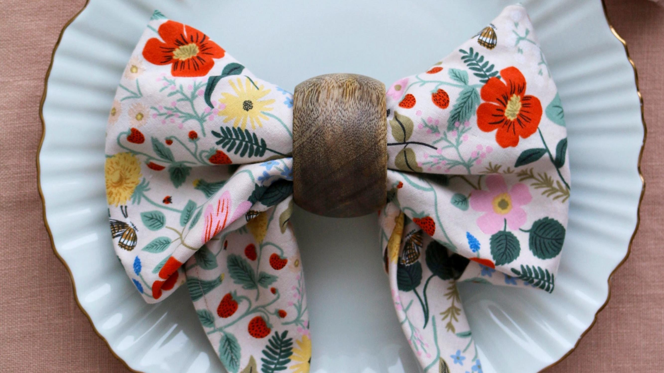 Instantly elevate your table with easy knot-free napkin bows