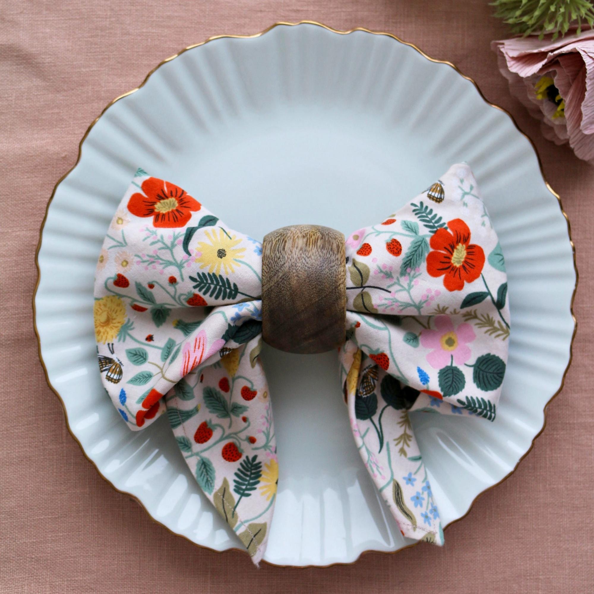 Instantly elevate your table with easy knot-free napkin bows