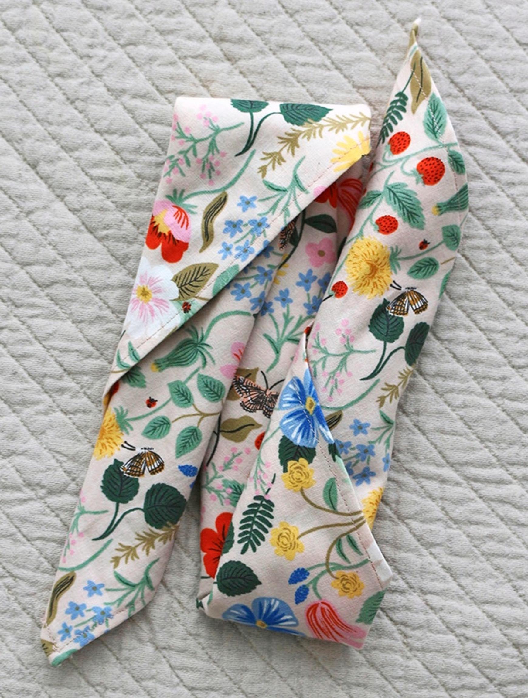Fold the napkin into thirds.