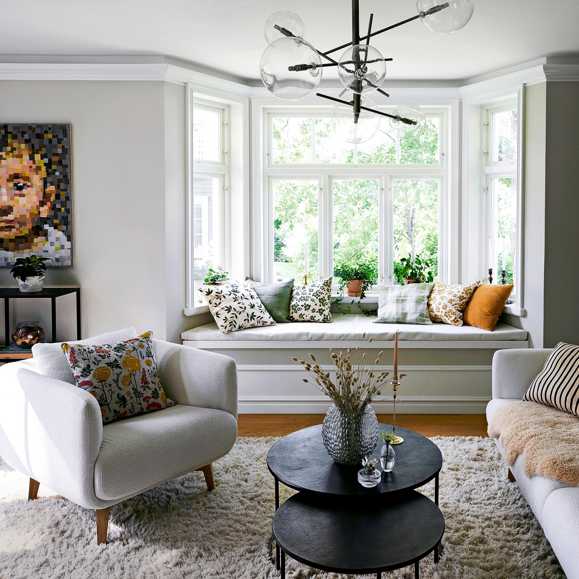 Transform your living room into a cozy, functional space—here’s how!