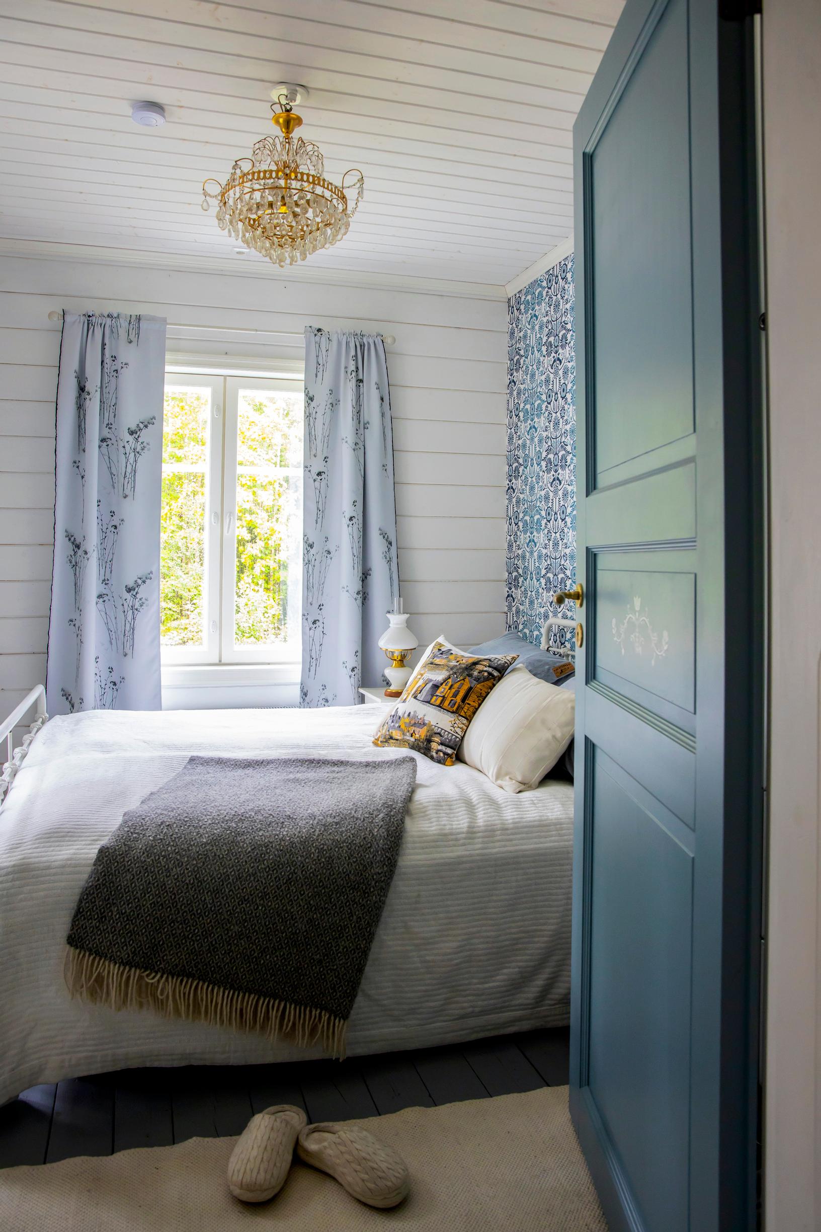 A light-colored bedroom