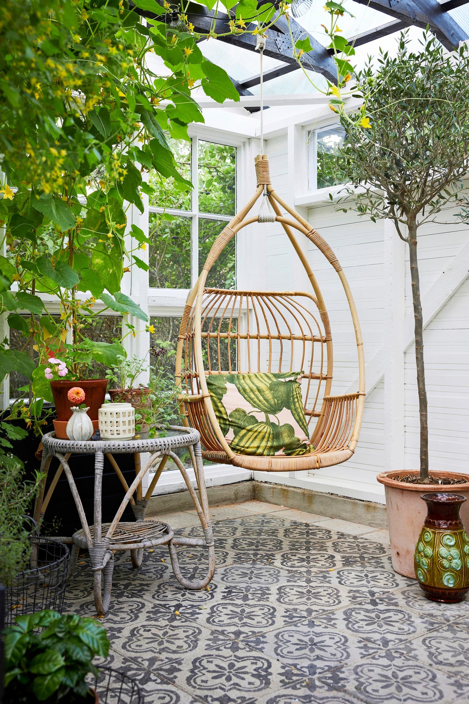 Inspiring garden paving ideas
