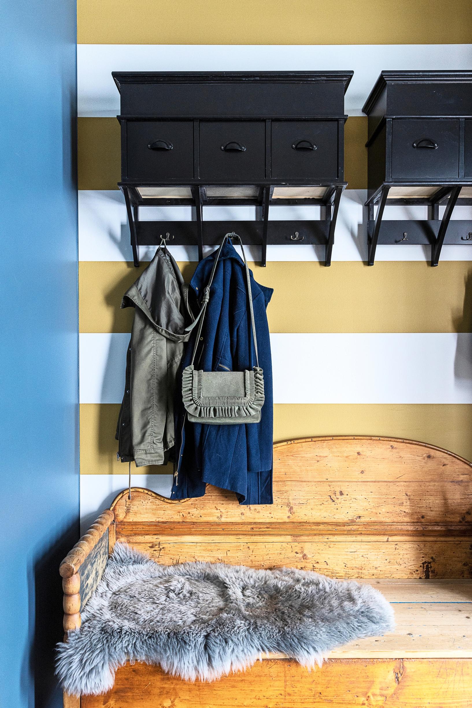 A wide striped paint design in the entry.