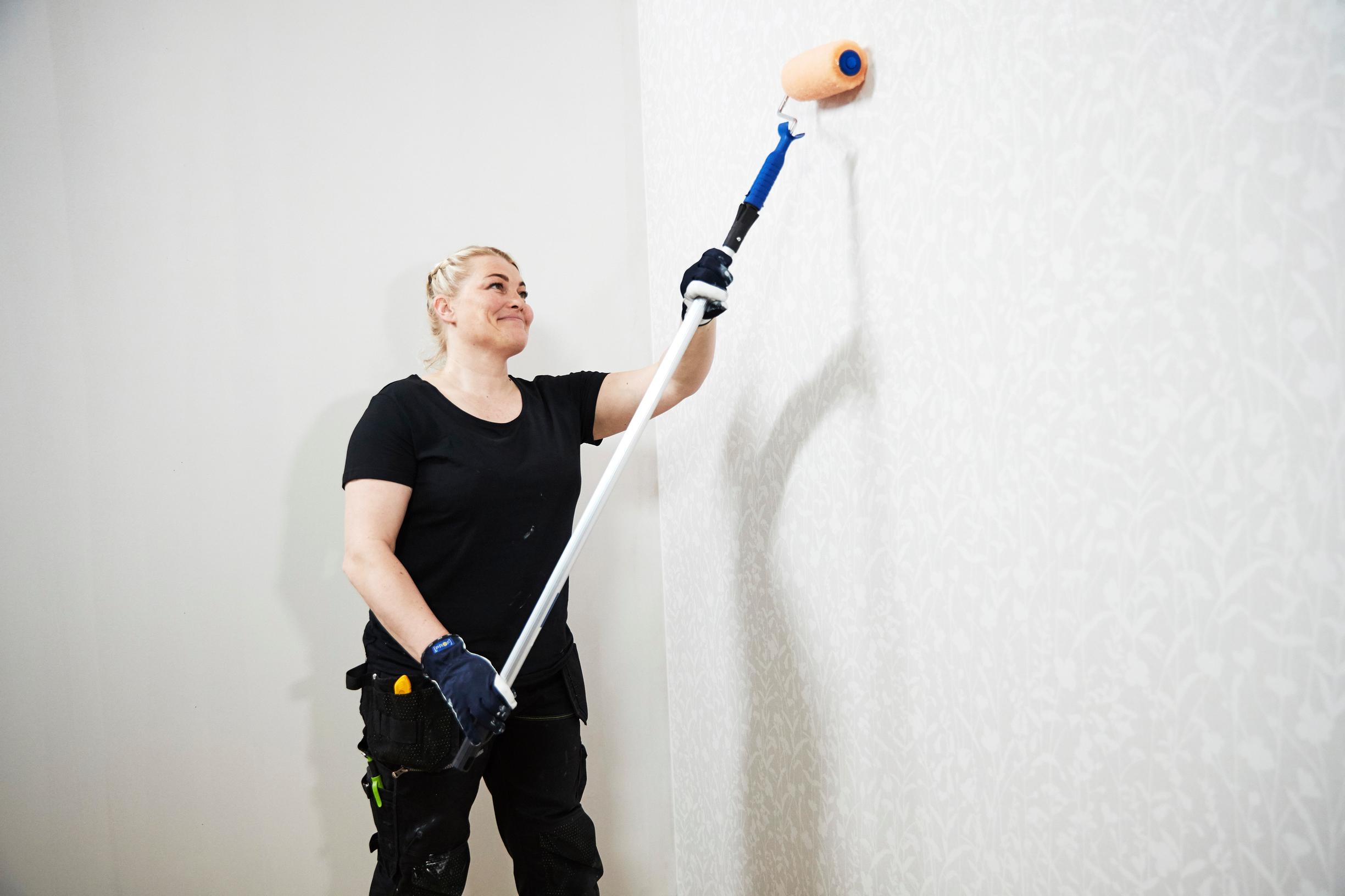 Expert instructions for proper wallpaper preparation—here’s how you’ll succeed