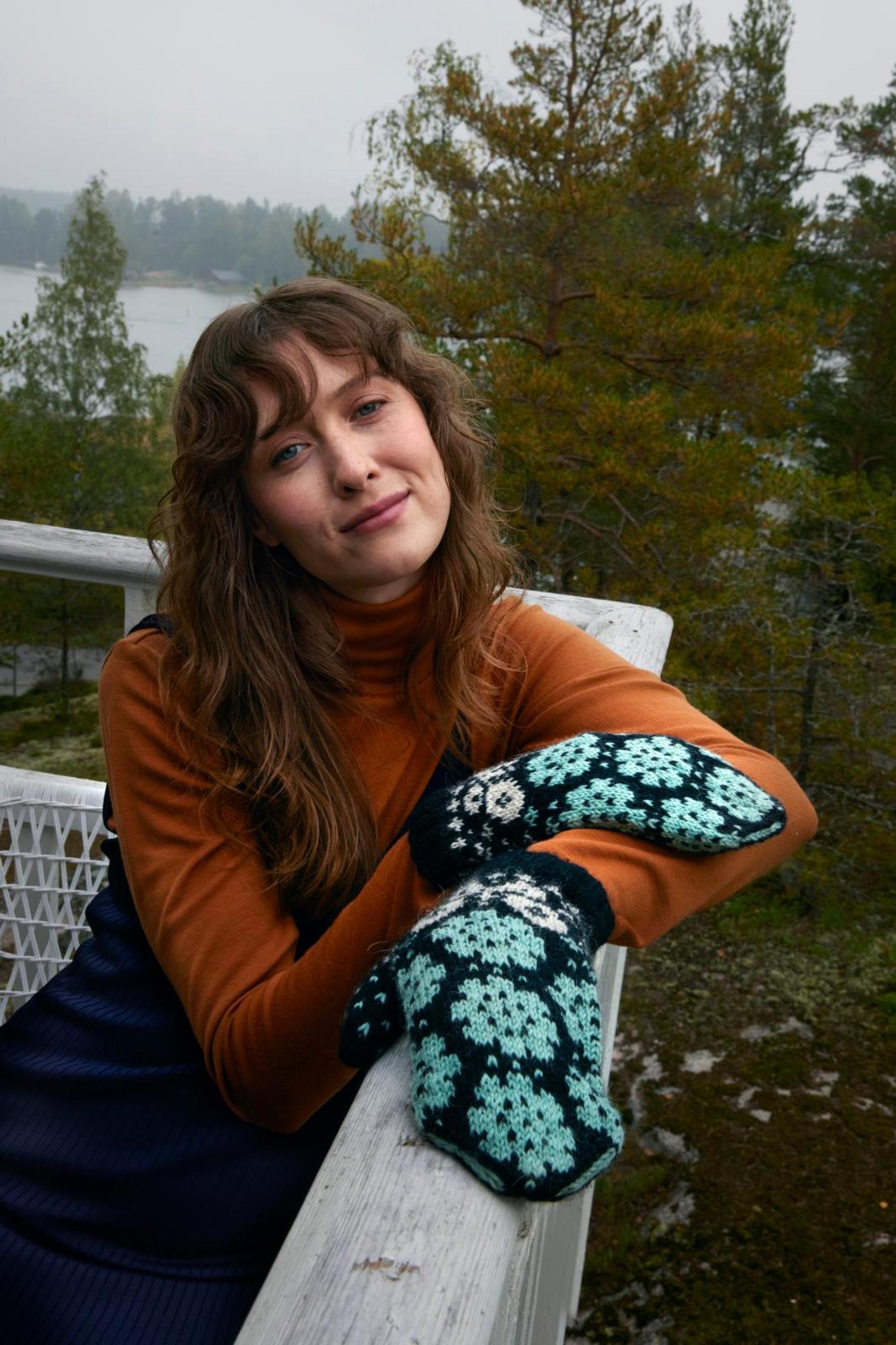 butterfly mittens knitting pattern
