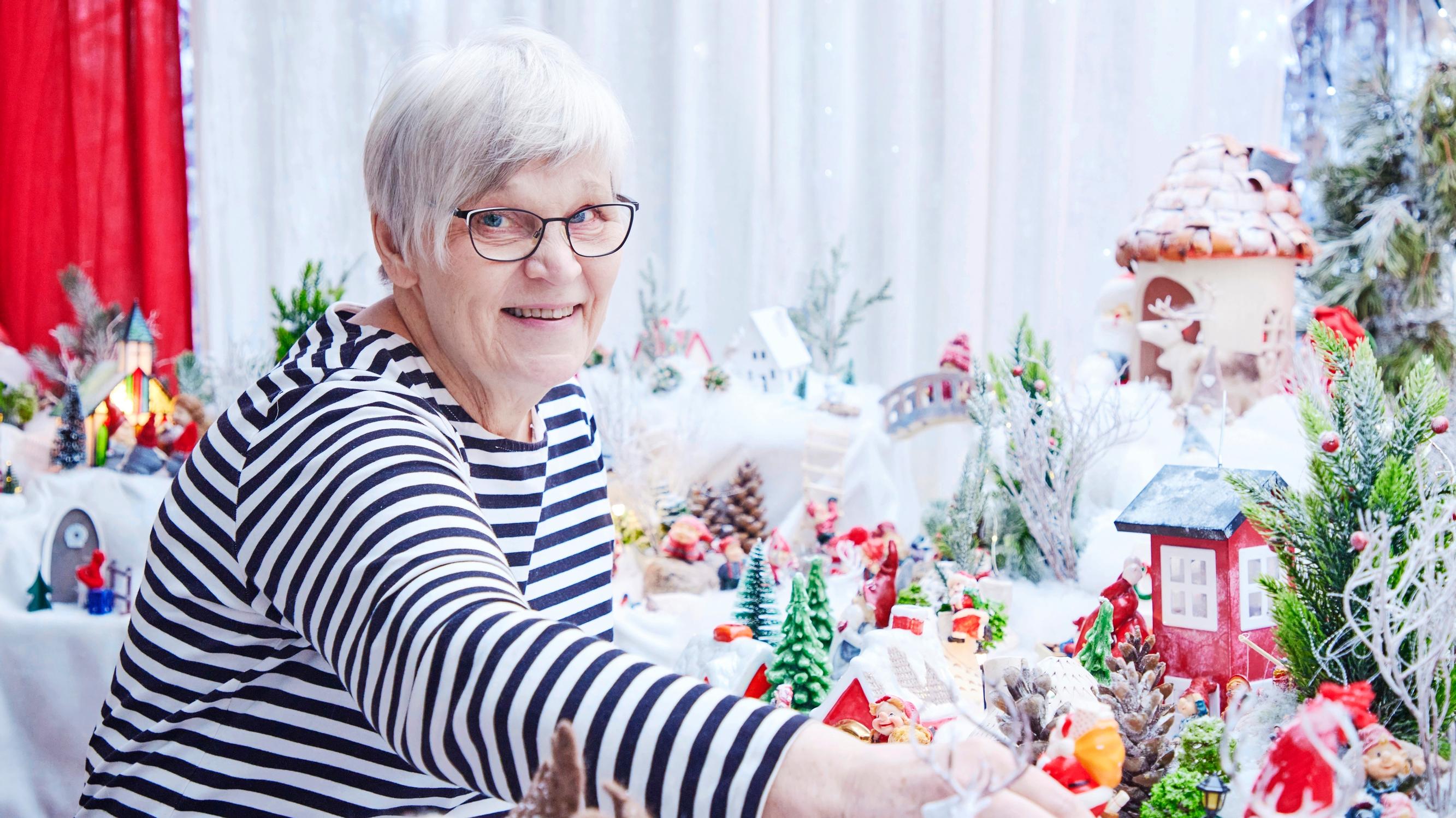Riitta’s Christmas wonderland takes over the terrace: “The oldest elves date back 30 years”