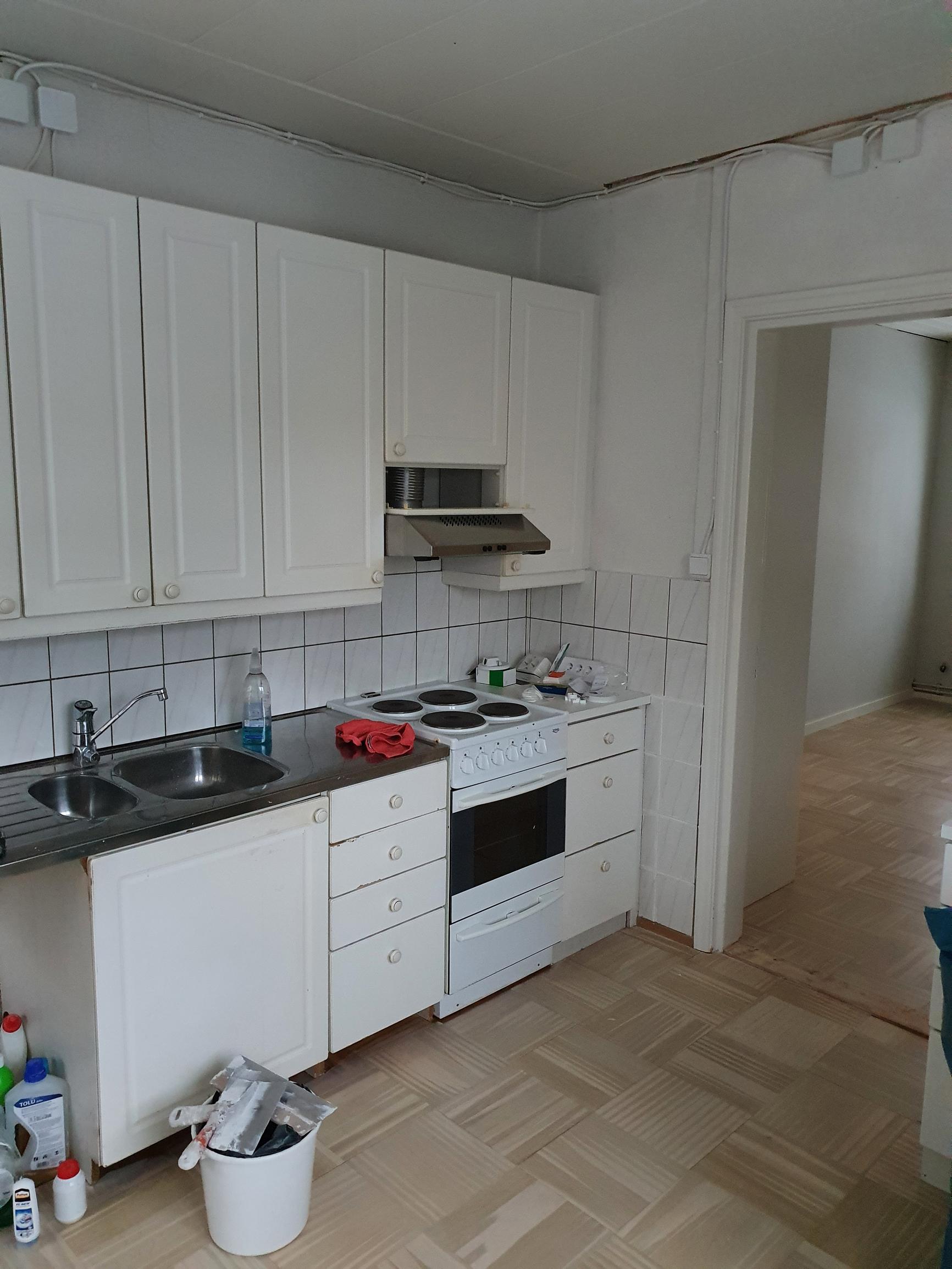 An unrenovated kitchen.