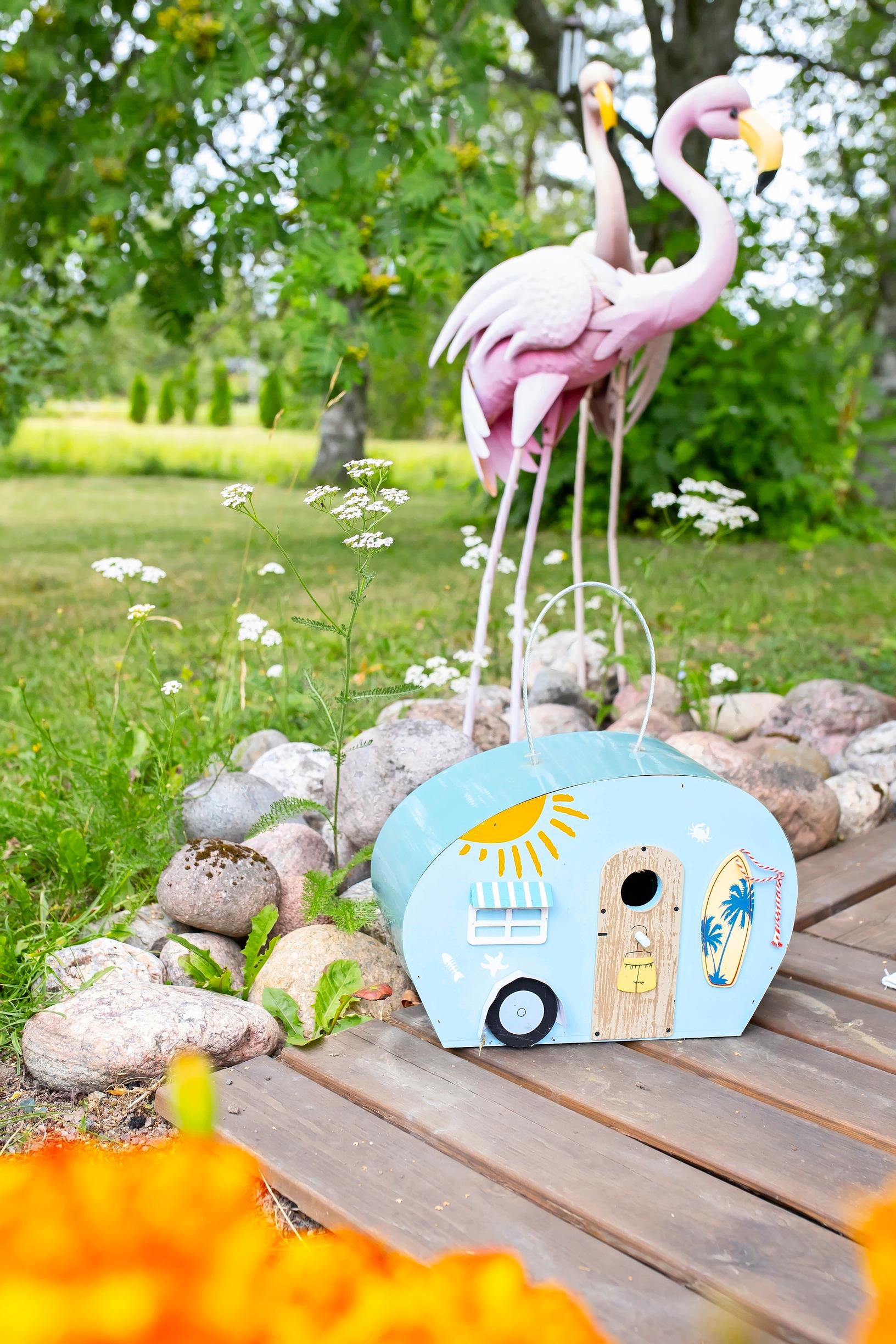 Whimsical items like flamingos outside