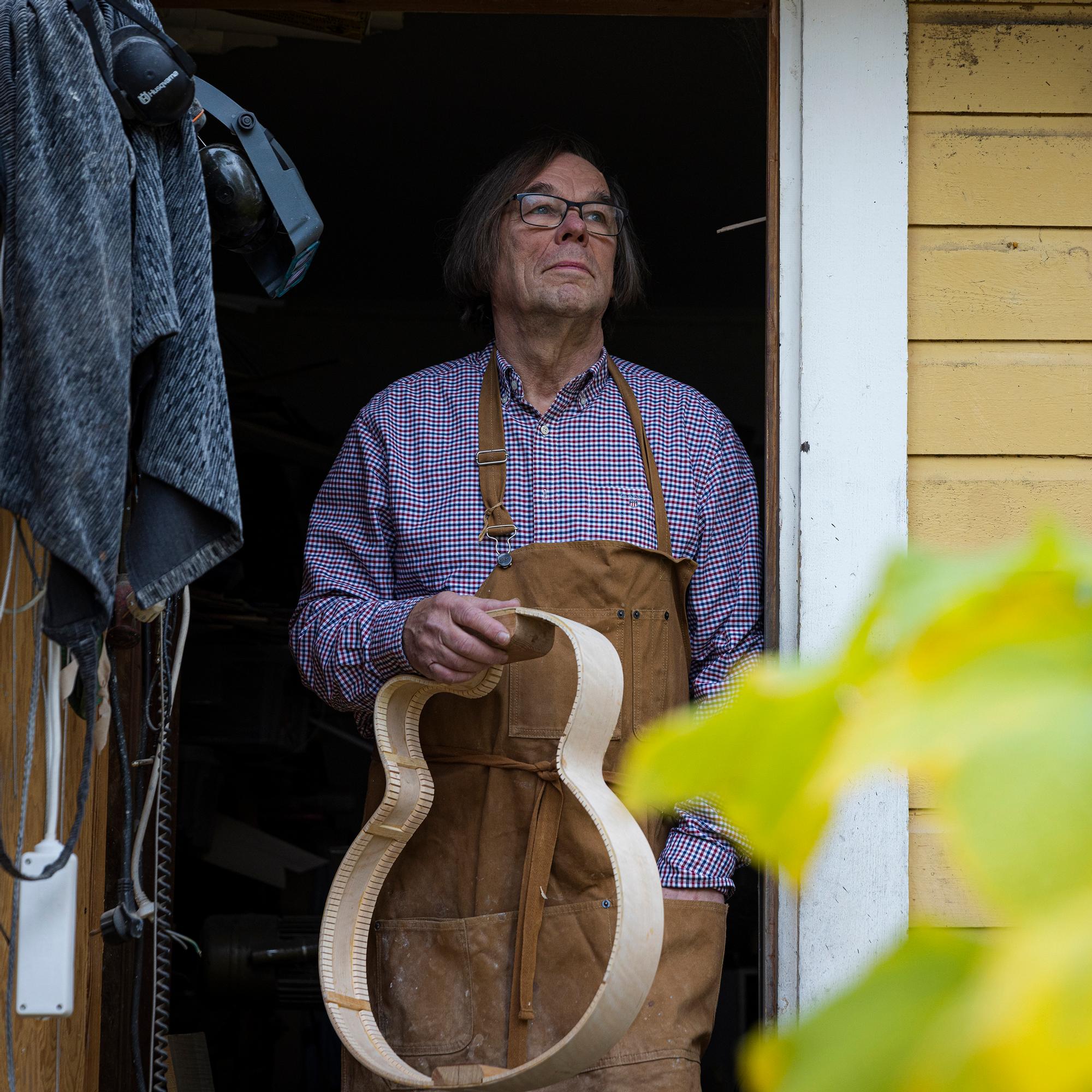 Dive into the work of designer Olavi Lindén: iconic Fiskars tools and bowed instruments