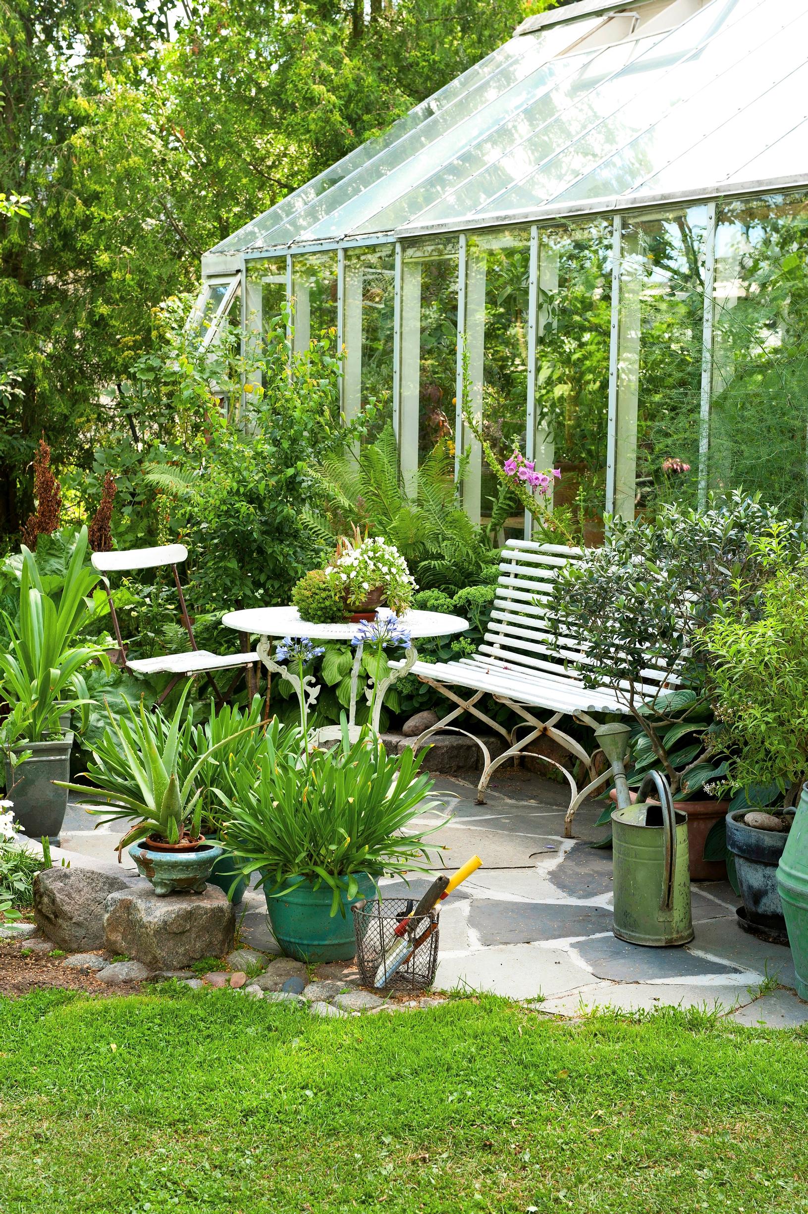 yard seating areas