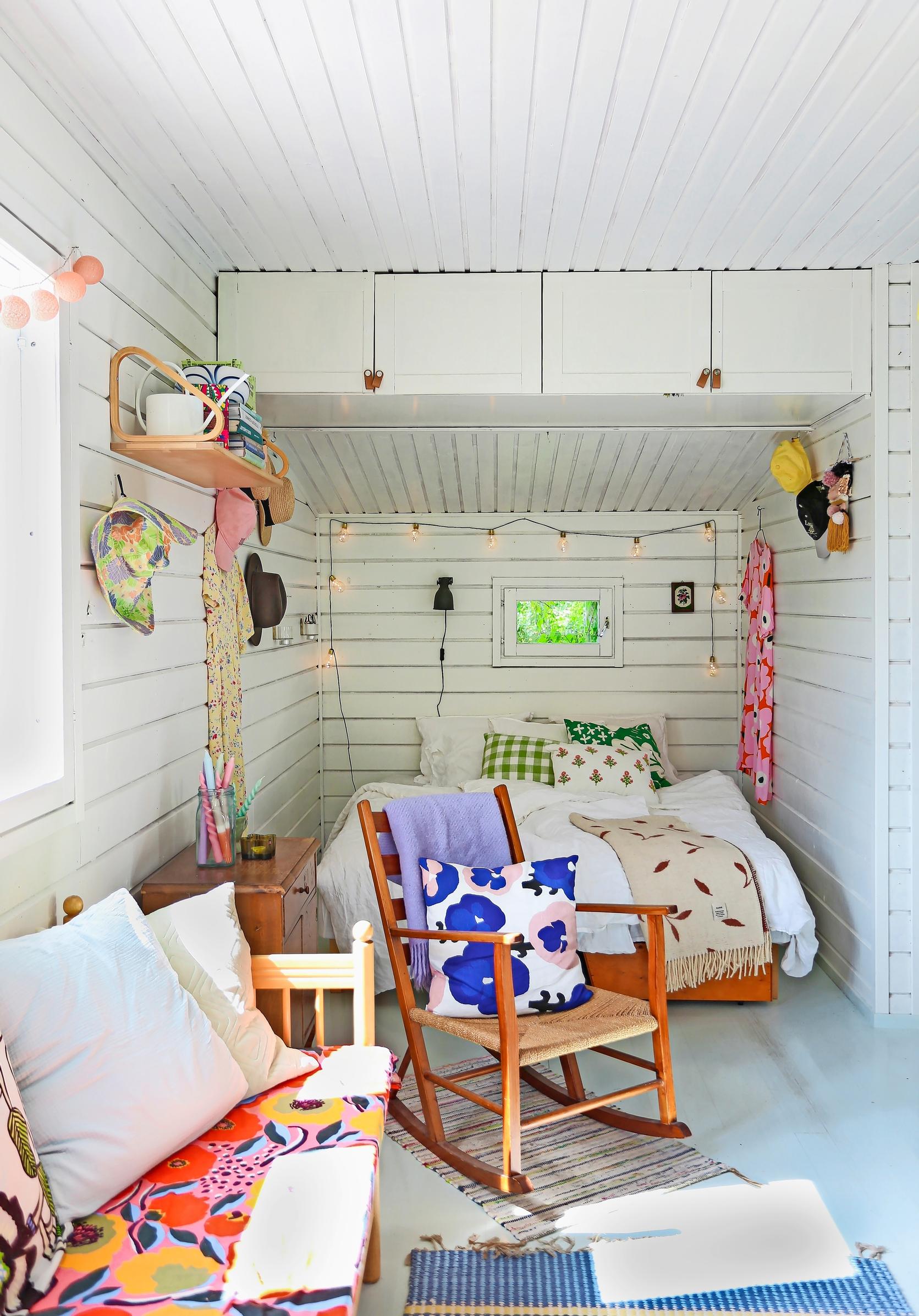 Guest room: Overhead cabinet in the lowered ceiling of the alcove