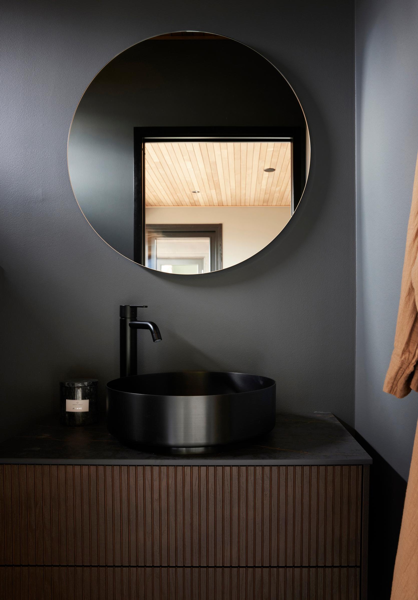 Sauna cottage bathroom at Site 23 Linnatuuli