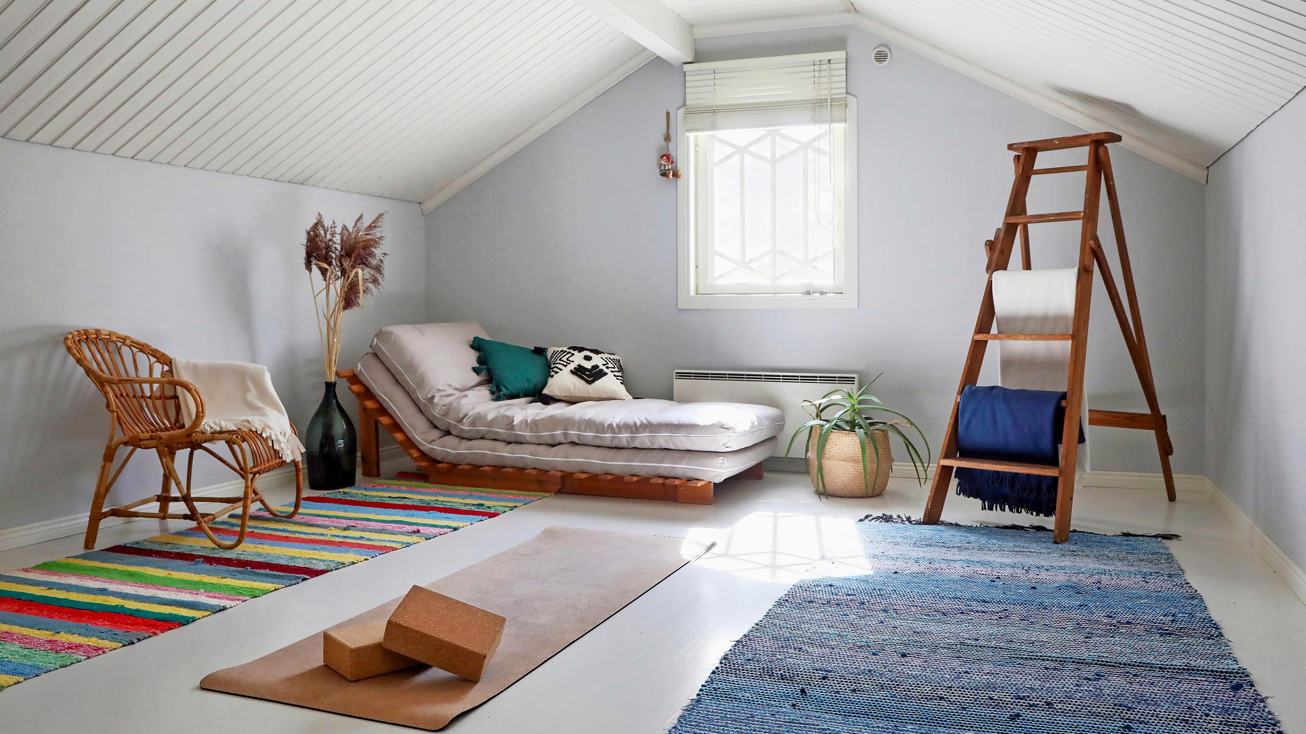 6 ways to bring a yoga studio atmosphere into your home