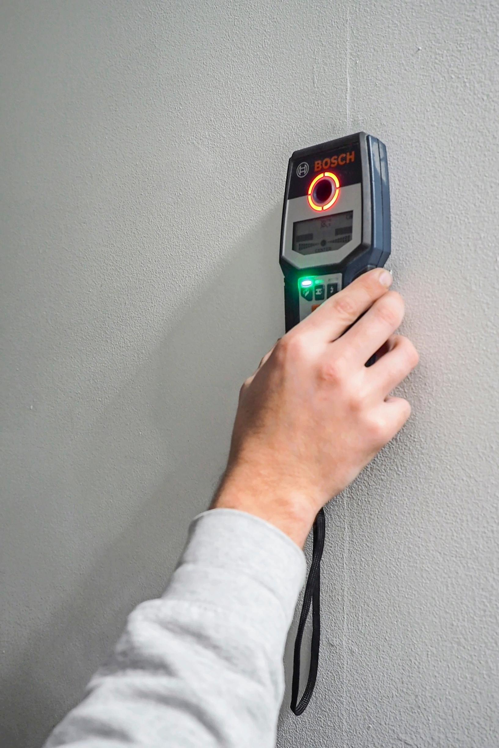 Locating studs with a stud finder