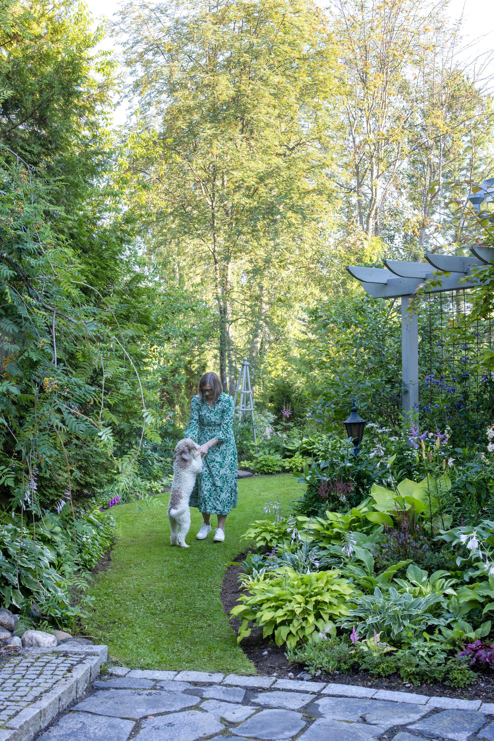 the garden of an old villa in Oulu