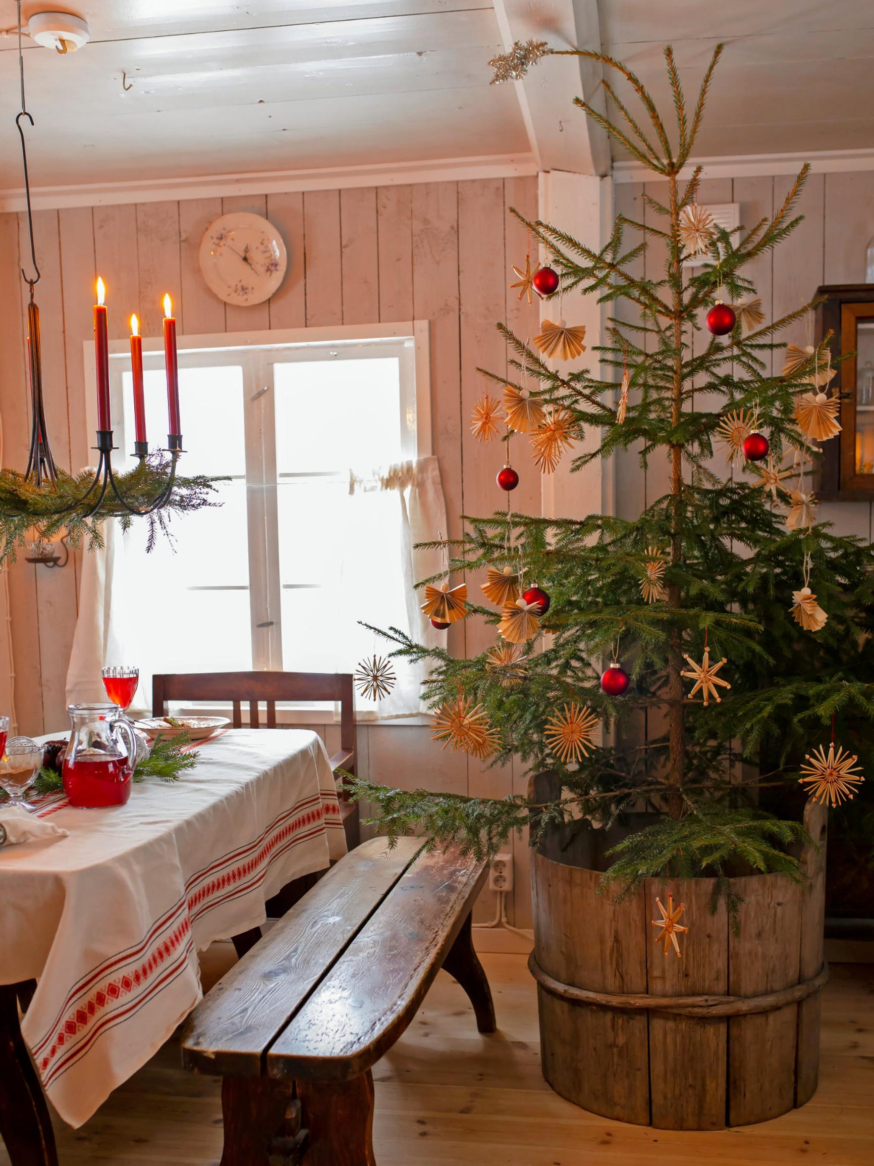 Bring back traditional cottage Christmas with cozy textiles