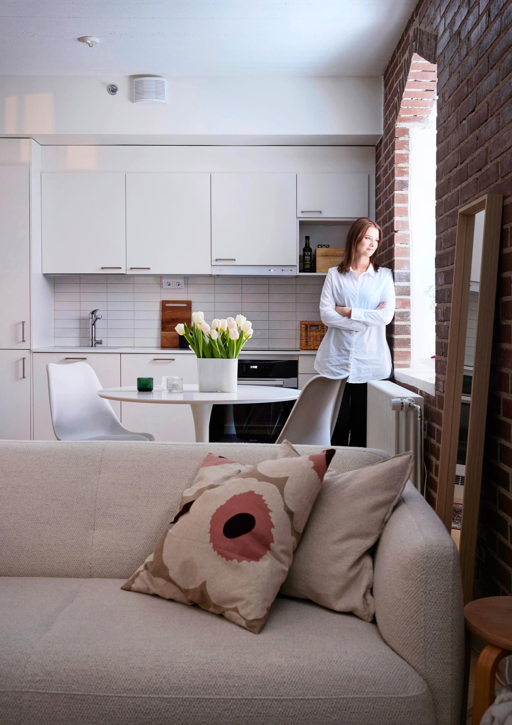 Riina Suomalainen in her kitchen