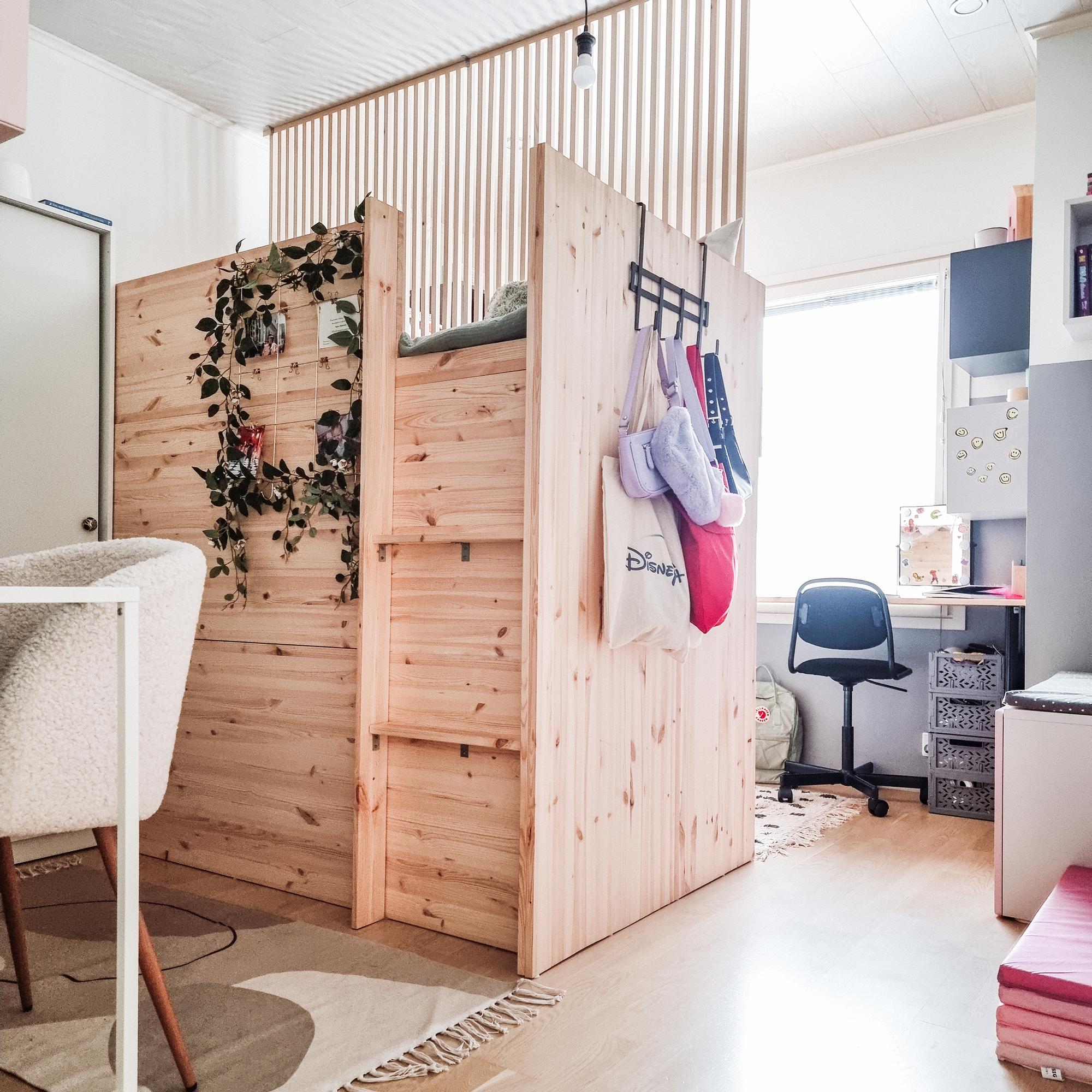 One kids’ room becomes two! Iina found a way to divide the schoolkids’ room with a customized bunk bed