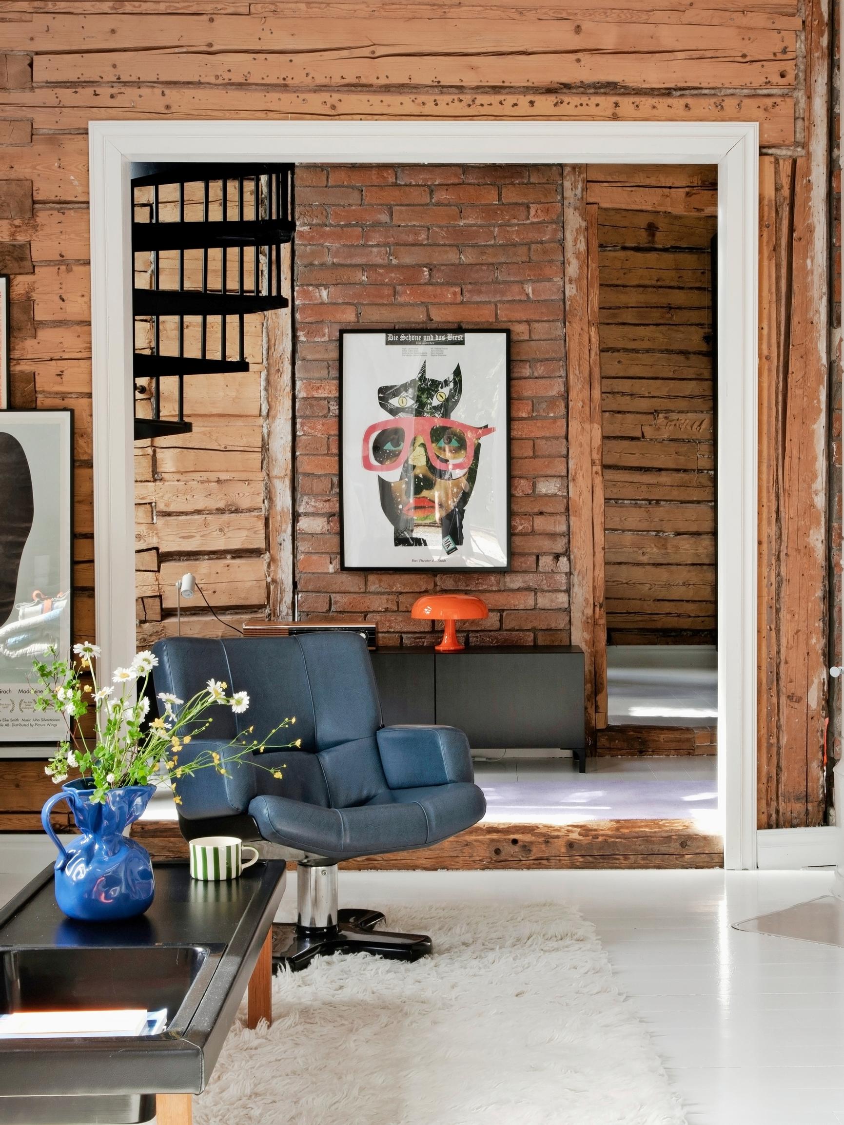 Home in an old train station: “We have time to make it all our own”