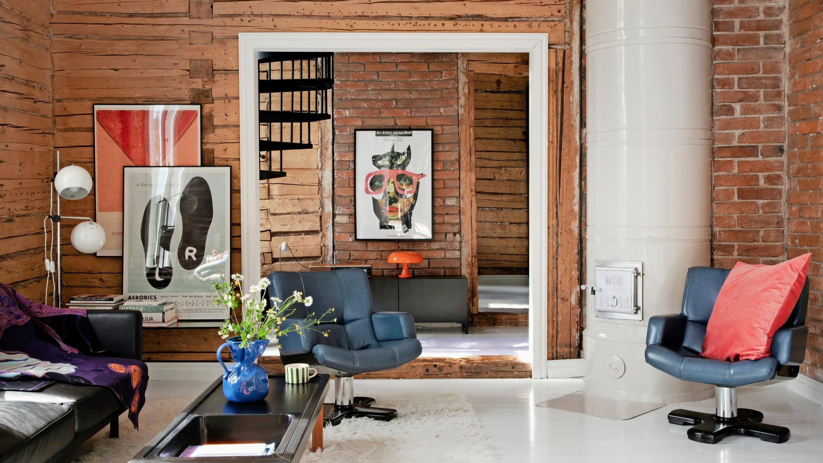 Home in an old train station: “We have time to make it all our own”