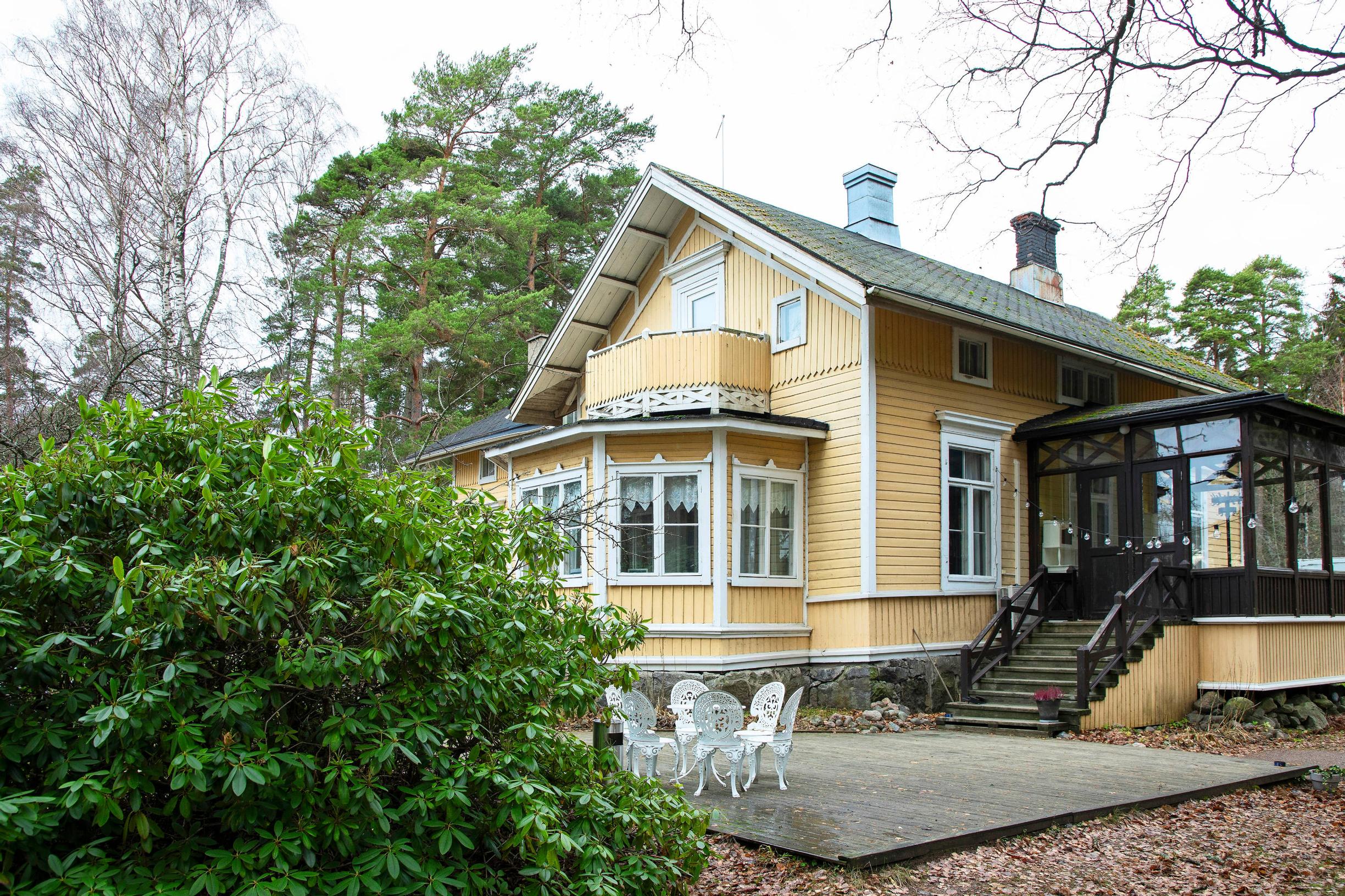Tea Lindberg breathed new life into a historic villa—“We want to restore its old dignity”