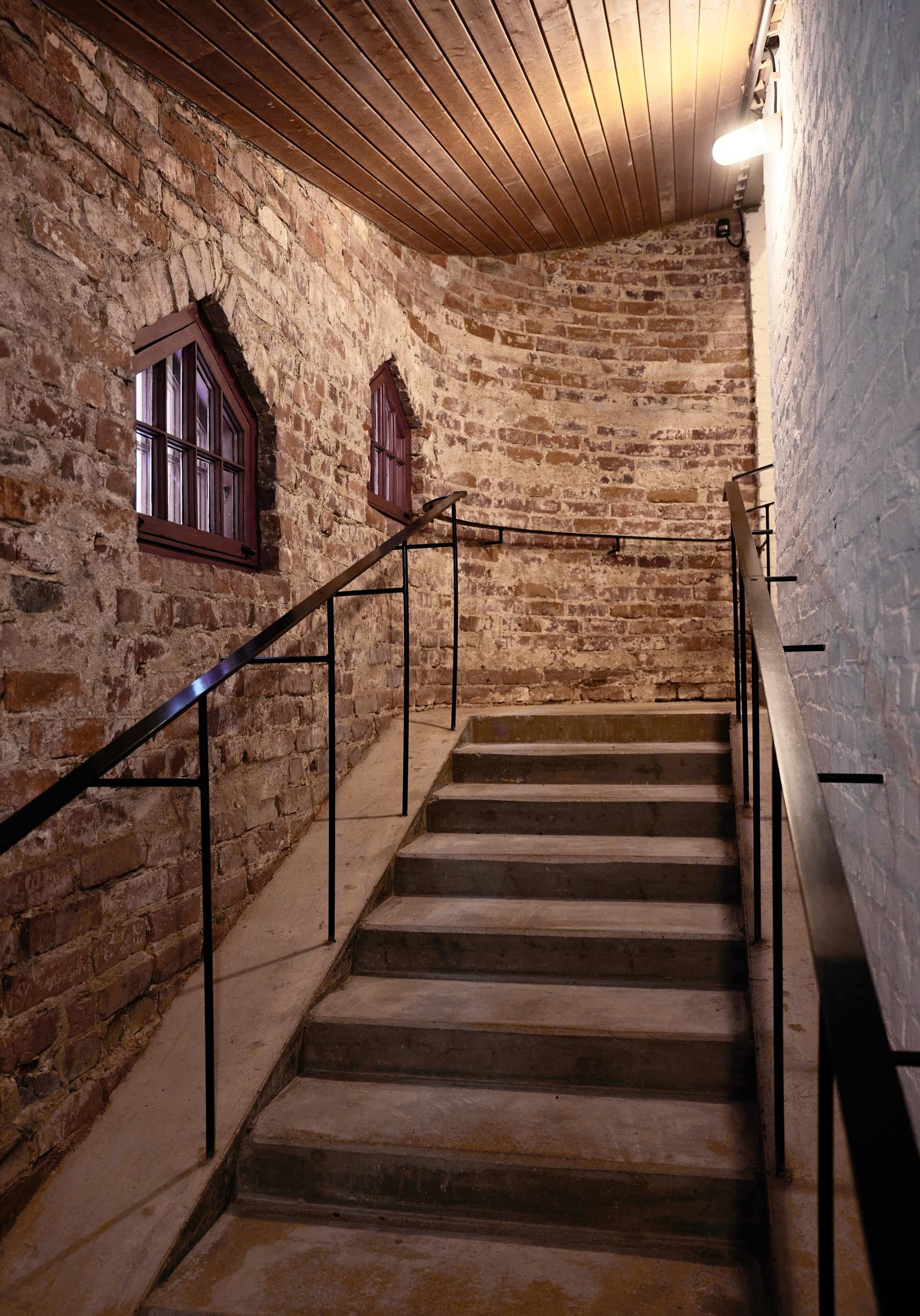 Castle-like atmosphere at the entrance of the old horse stable