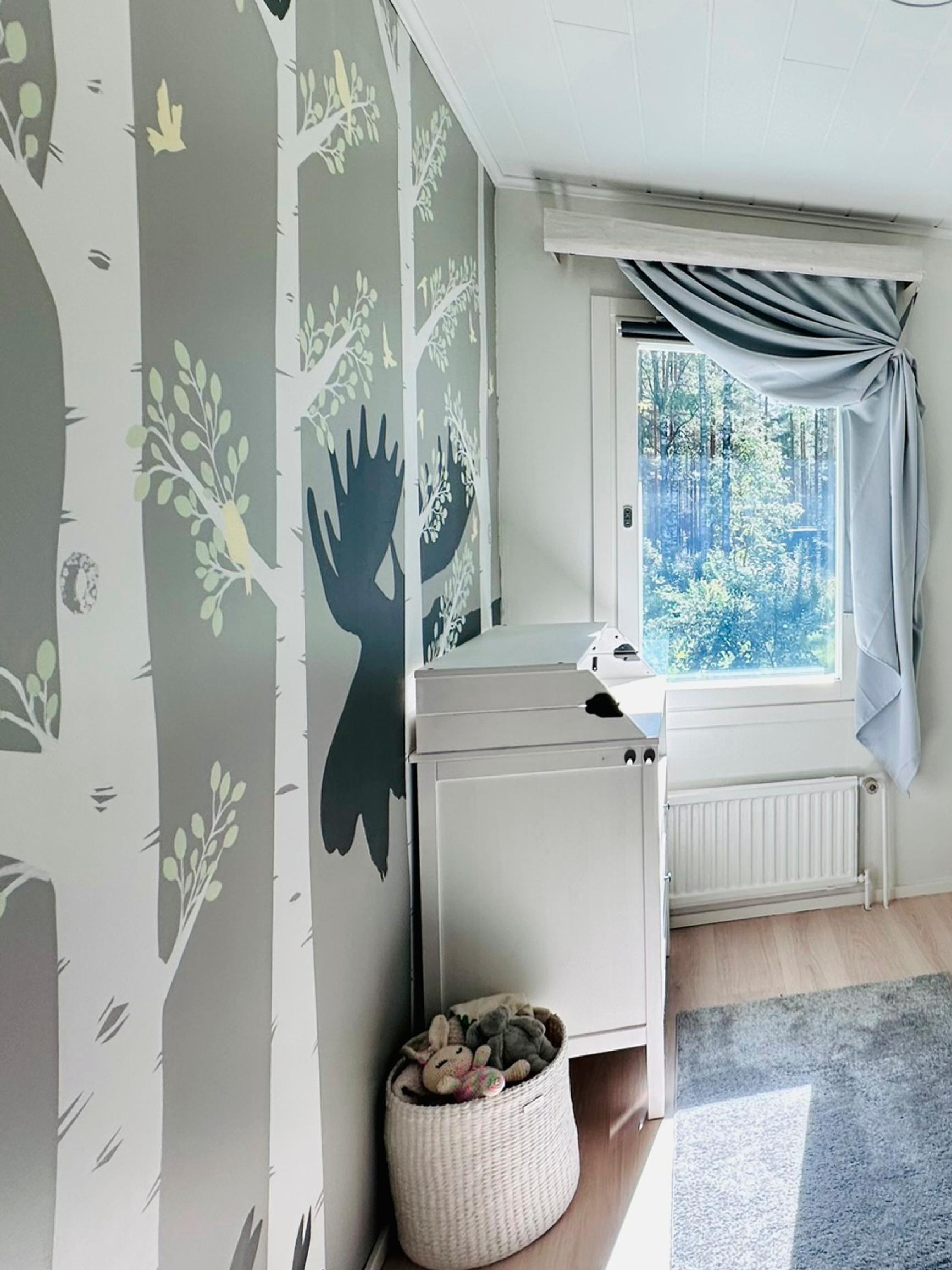 From a walk-in closet to a children’s room: Mira and Eetu’s creative transformation topped off by a showstopping mural
