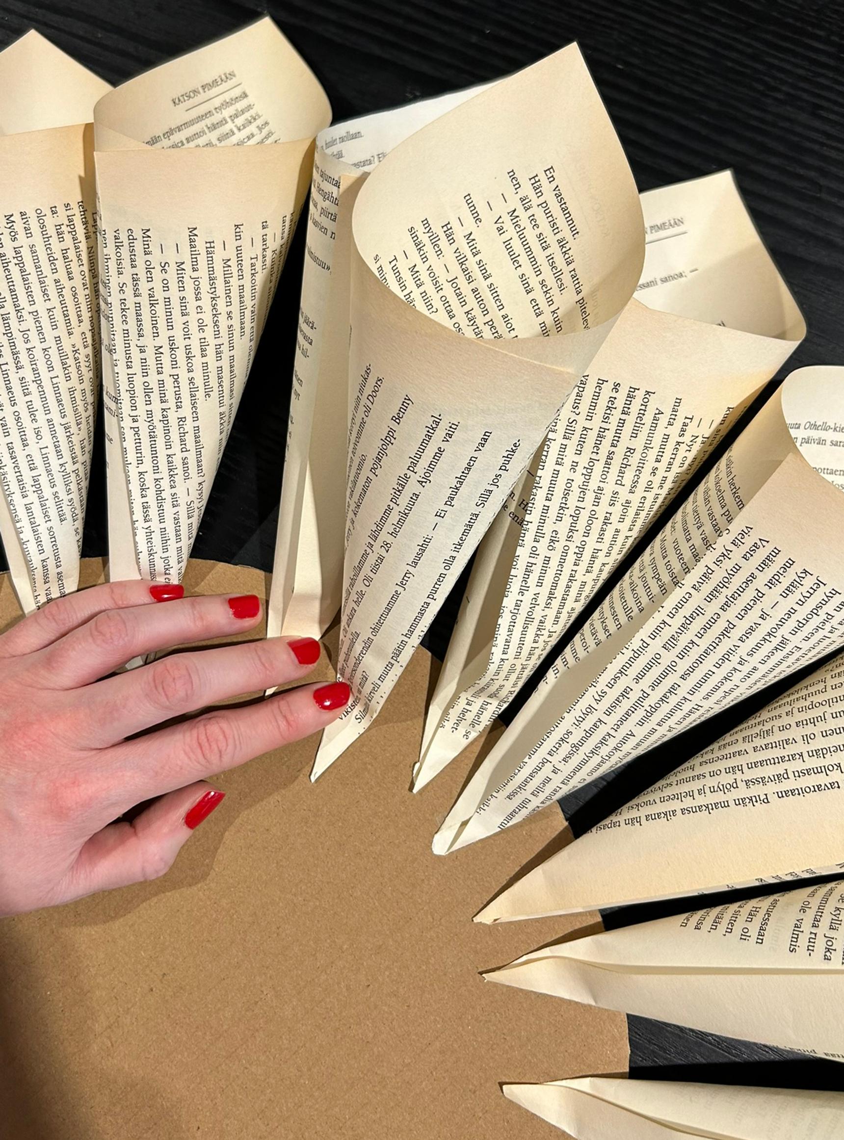 Gluing the paper dahlia to the base