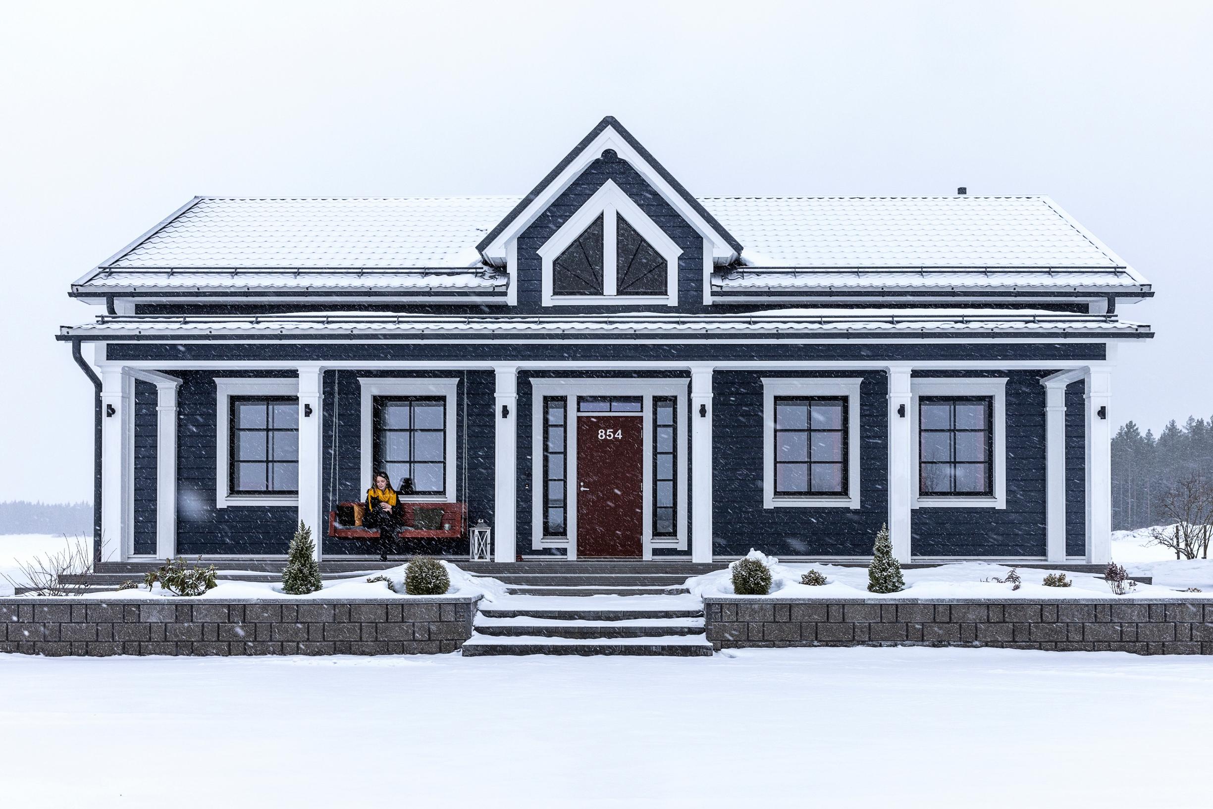 A modern Ostrobothnian house by a field in the village of Sokoja.