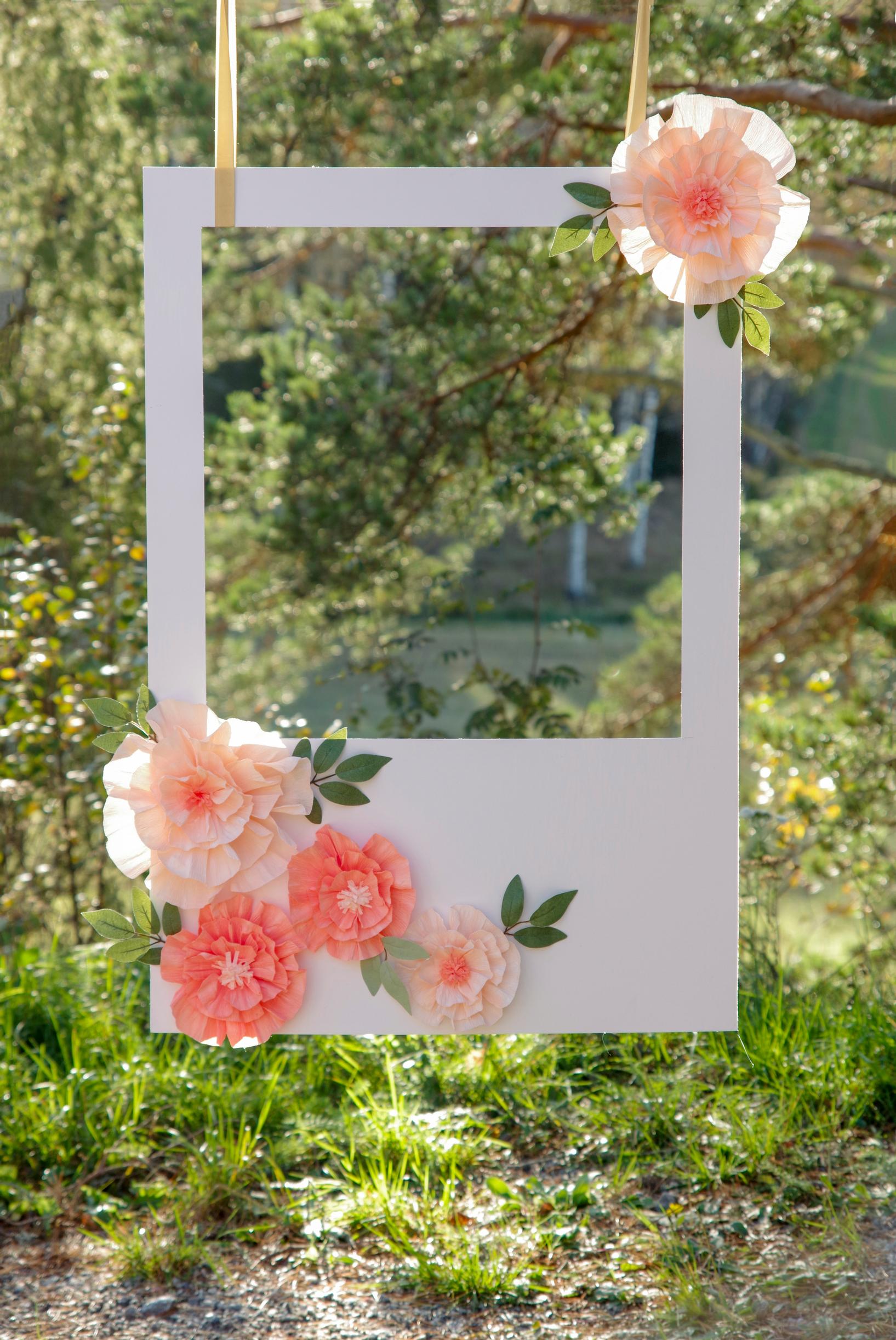 Finished Polaroid-style photo frame.