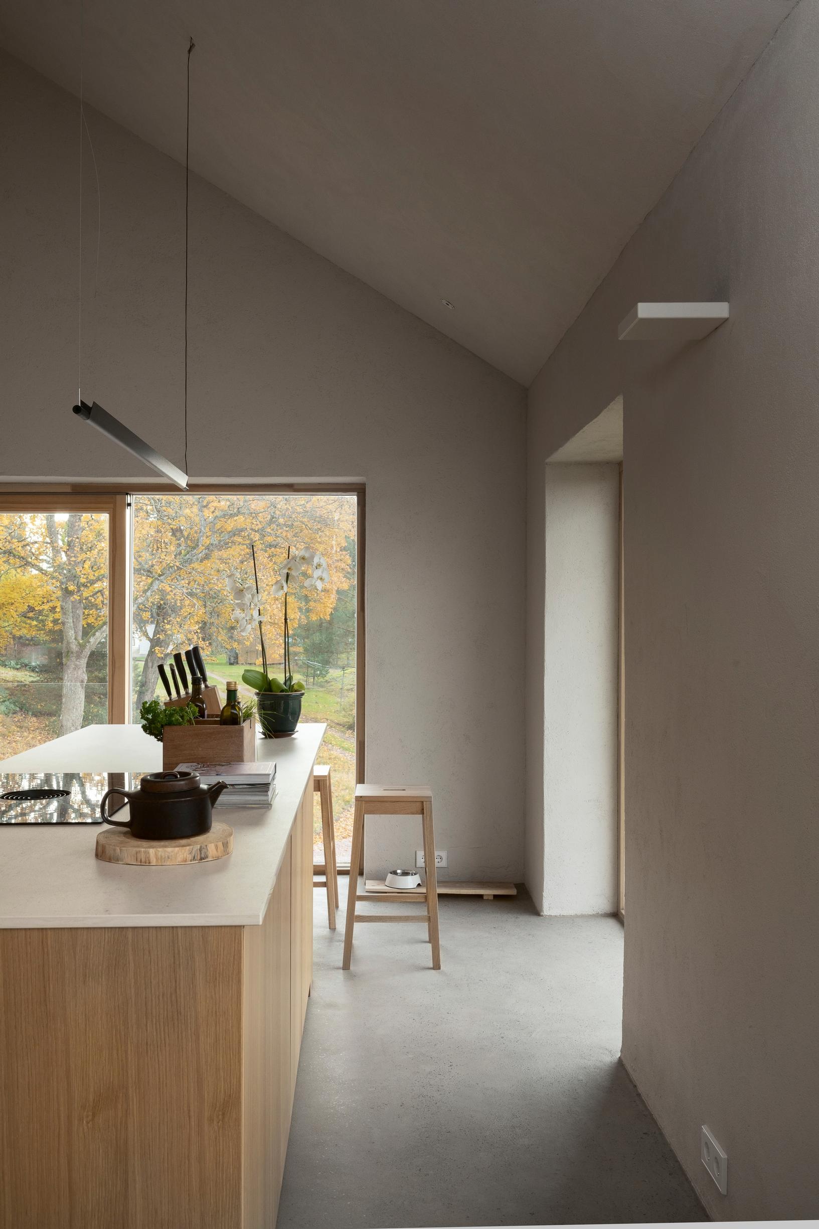 Long kitchen island