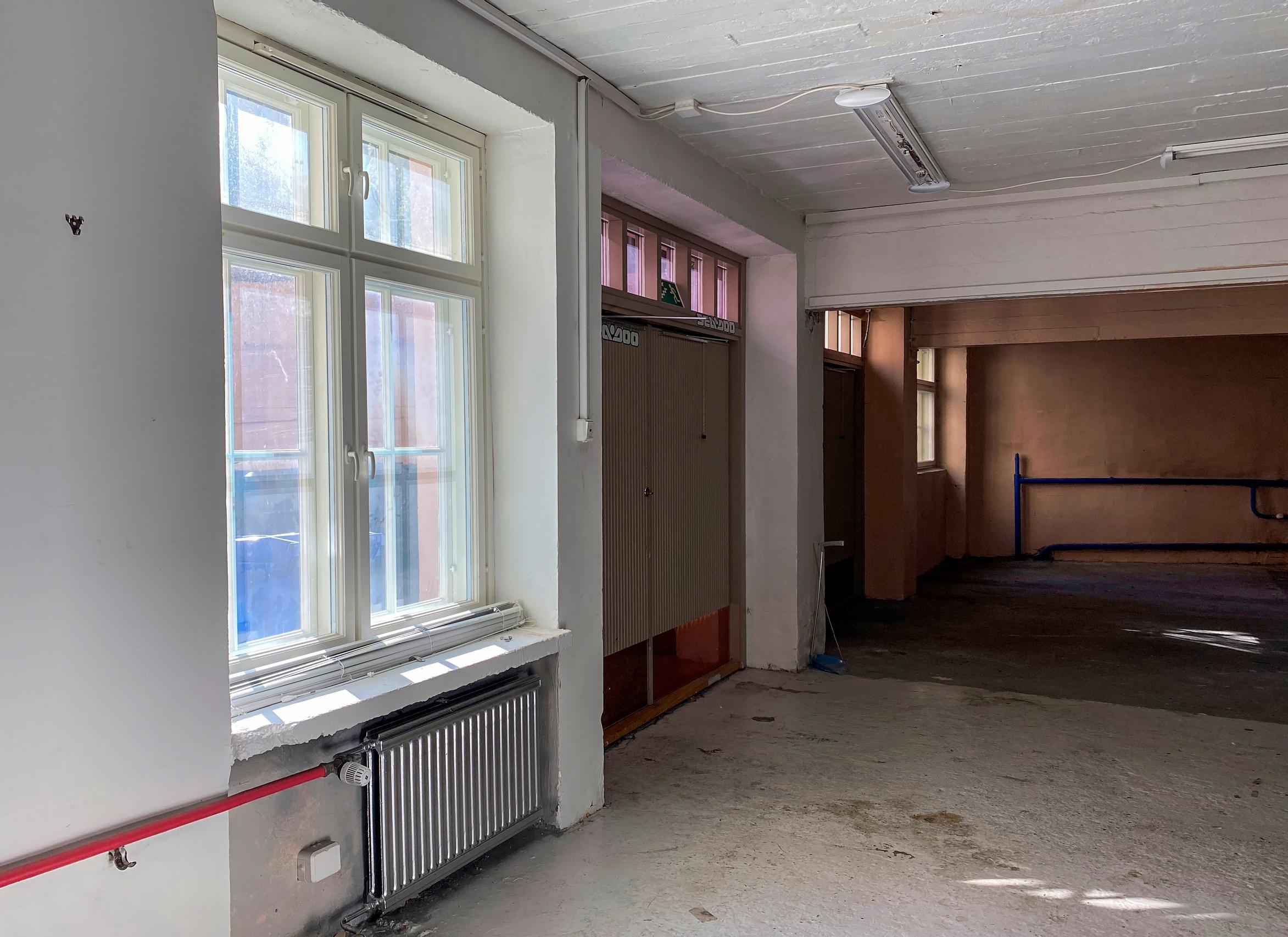 The garage entrance before the renovation.