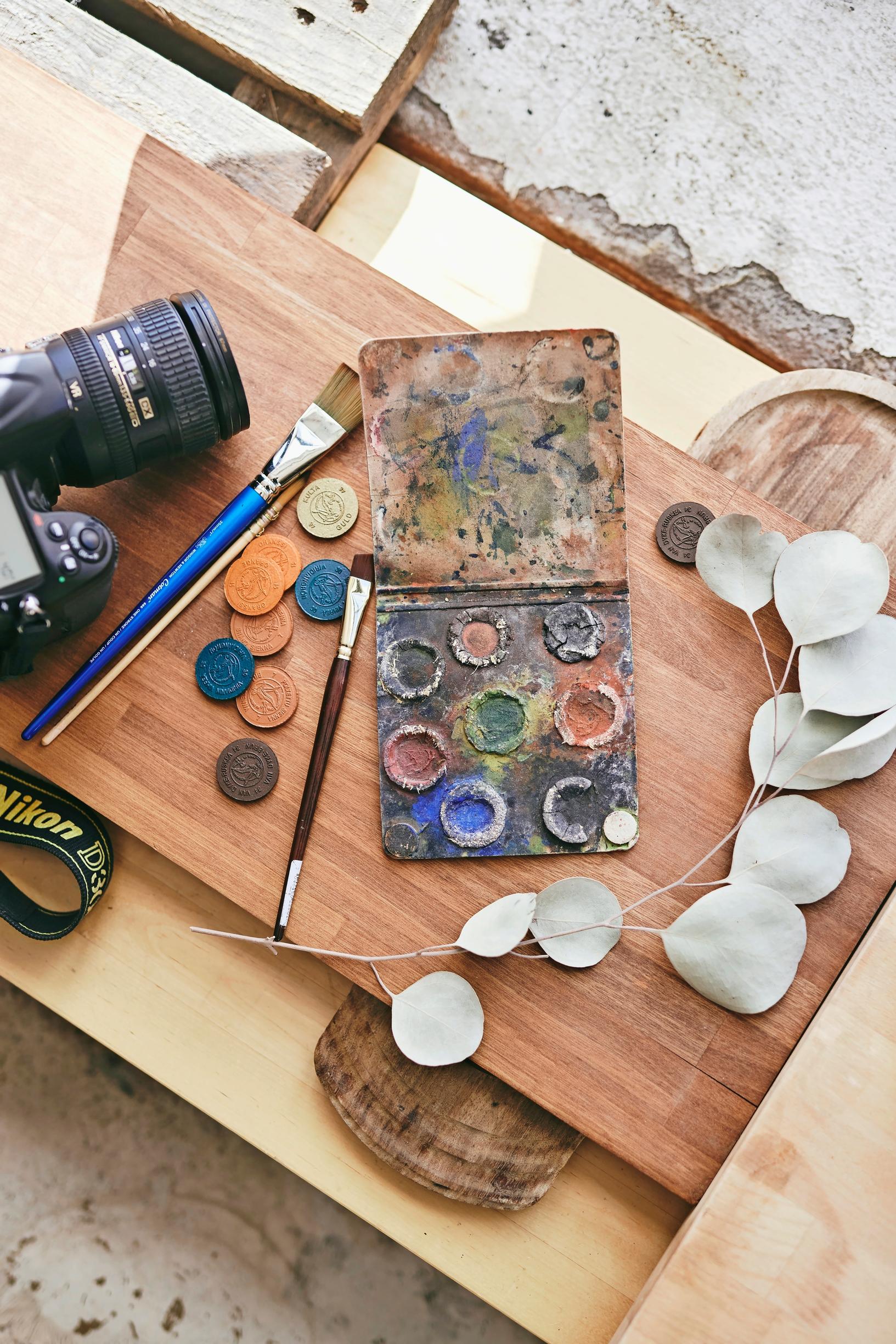 A photo of the props the shopkeeper uses for social-media shoots.