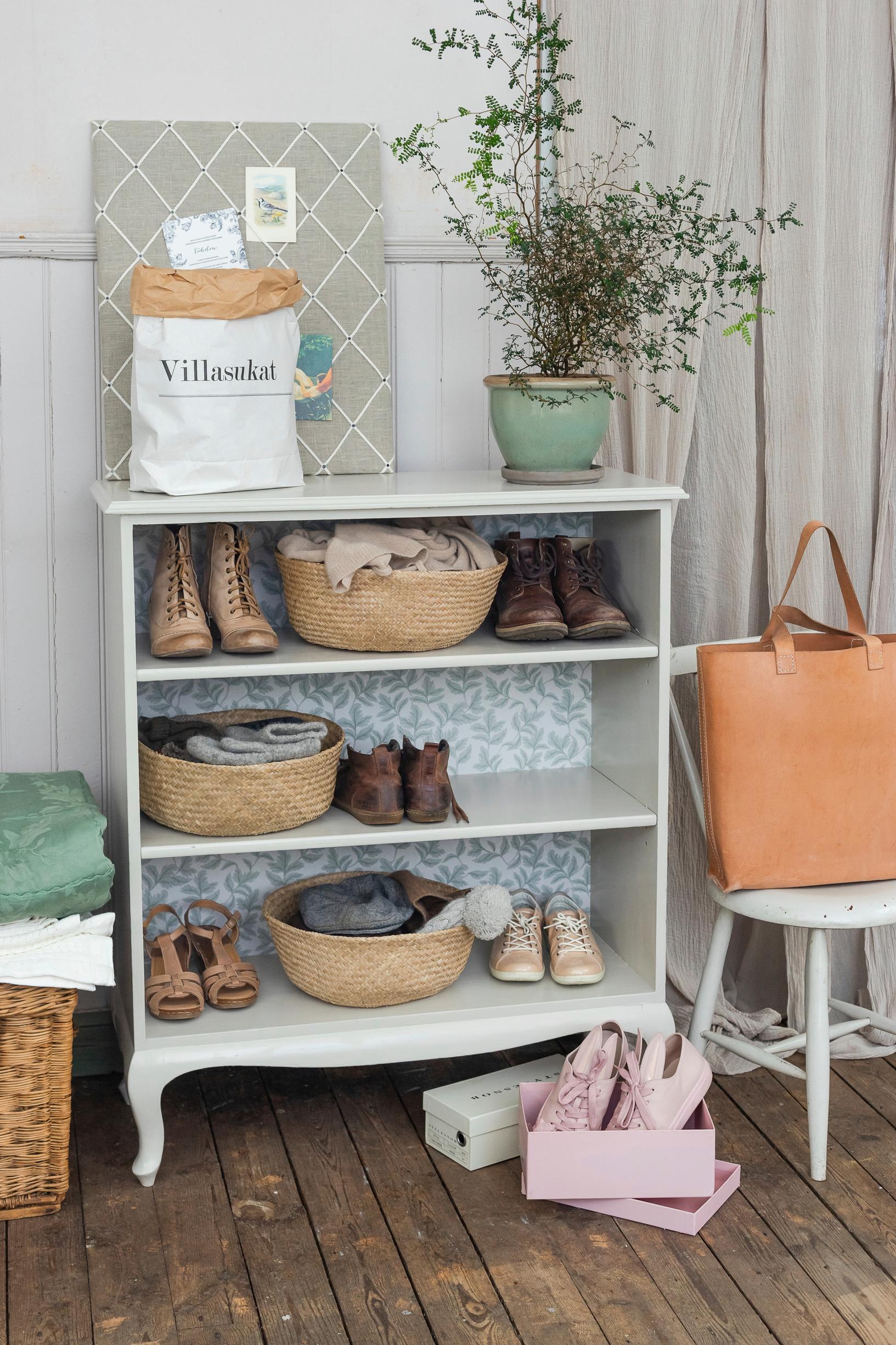 DIY A shoe cabinet repurposed from an old shelving unit