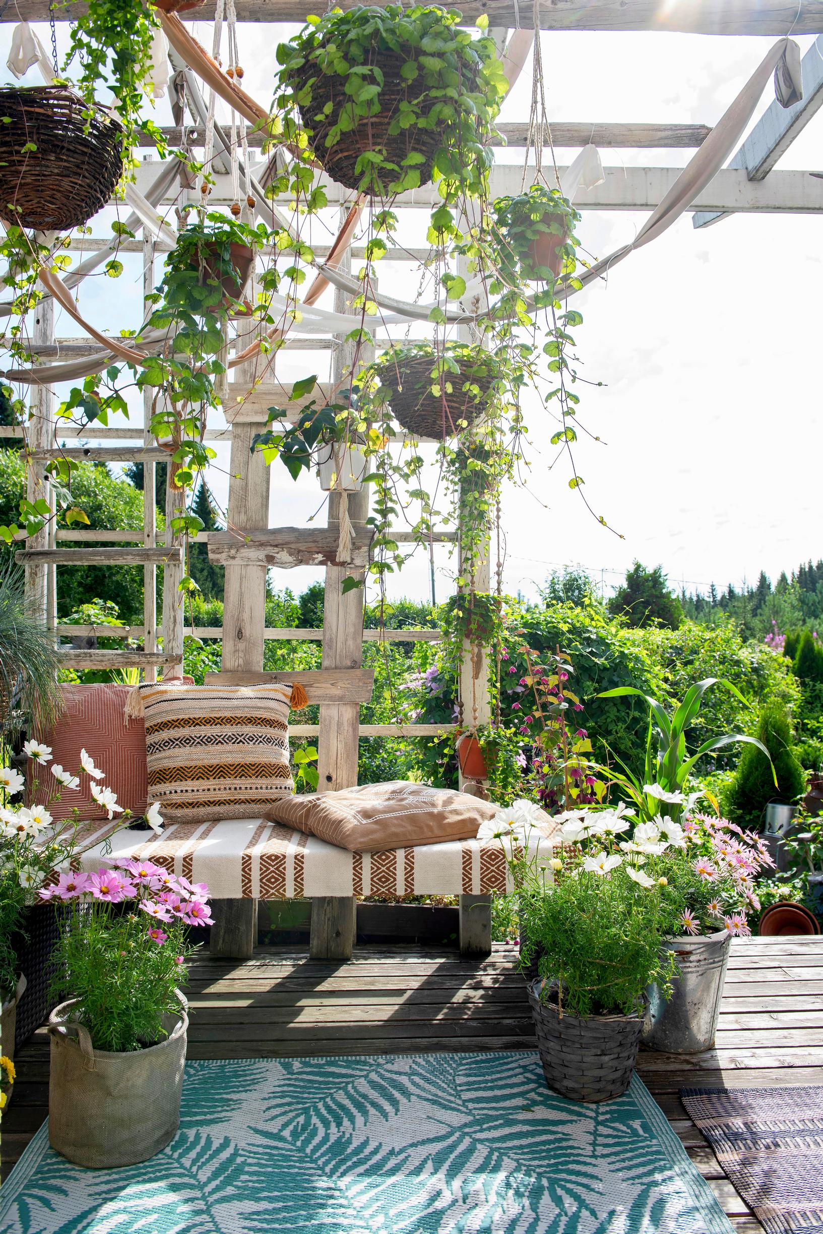 yard seating areas
