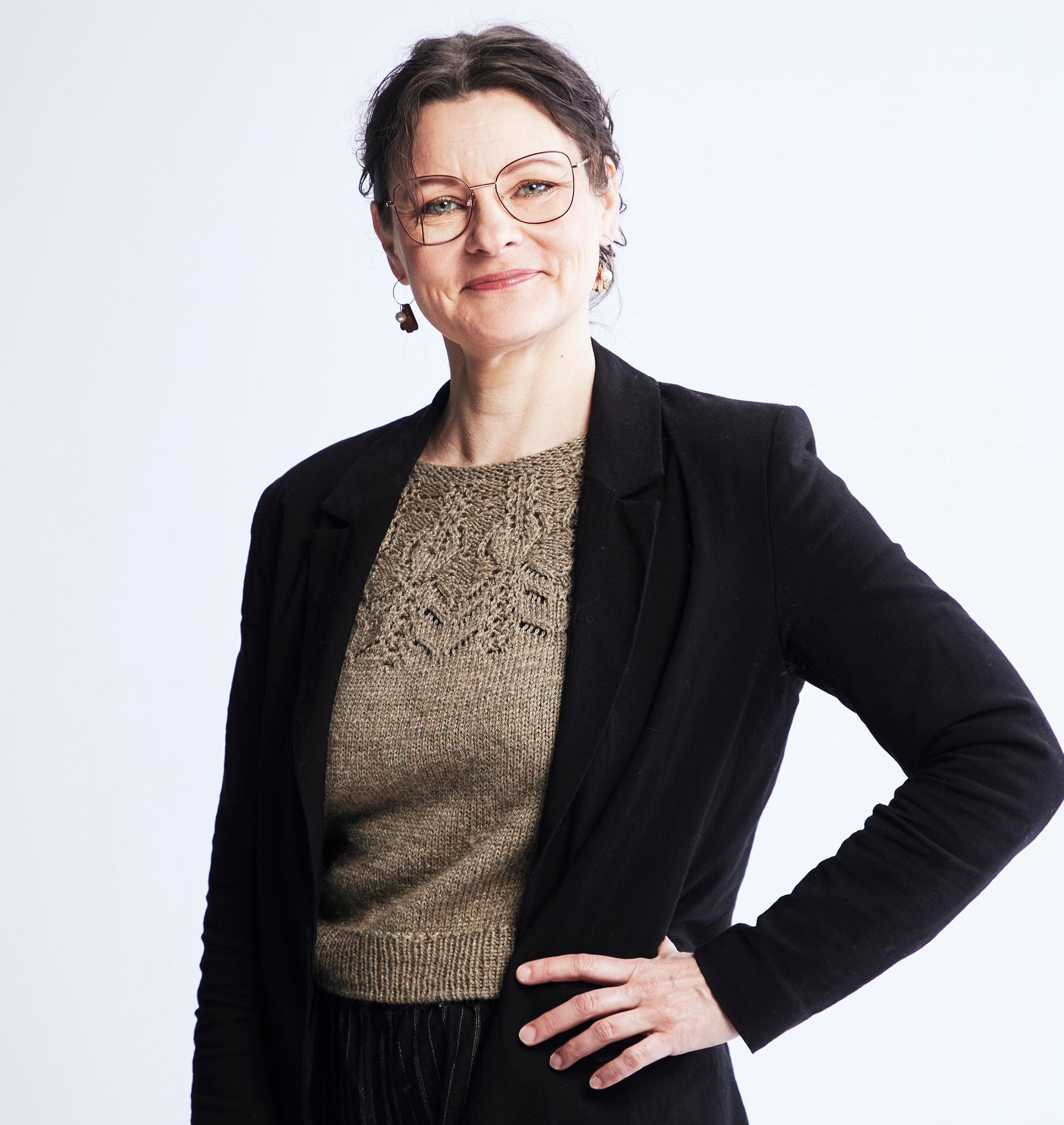 I taught my boyfriend to knit—and every stitch brought us closer