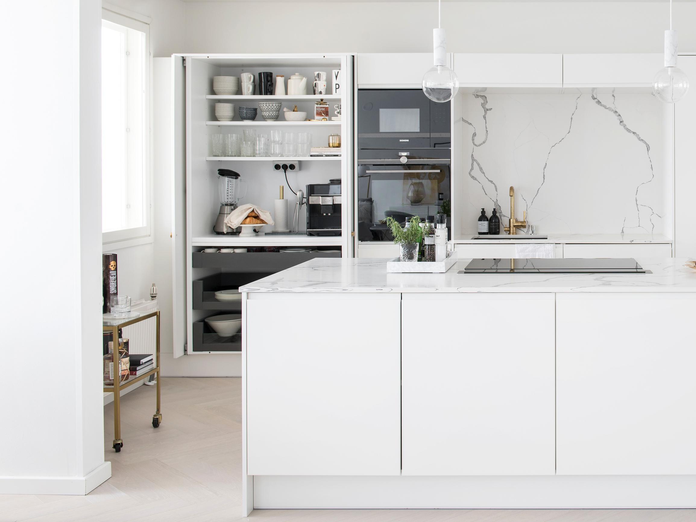 Dreaming of a handy breakfast cabinet? These 10 beautiful solutions are everyday lifesavers