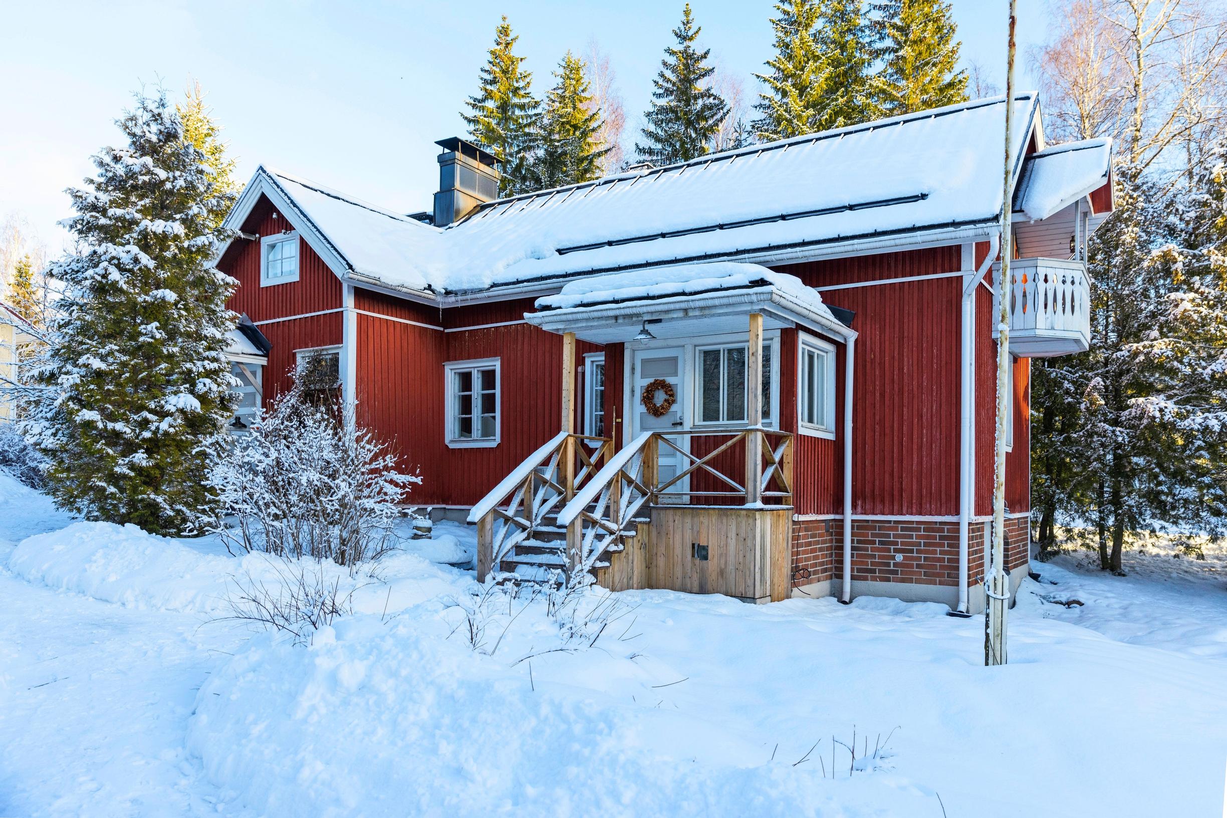 The Shoe House in a winter exterior view.