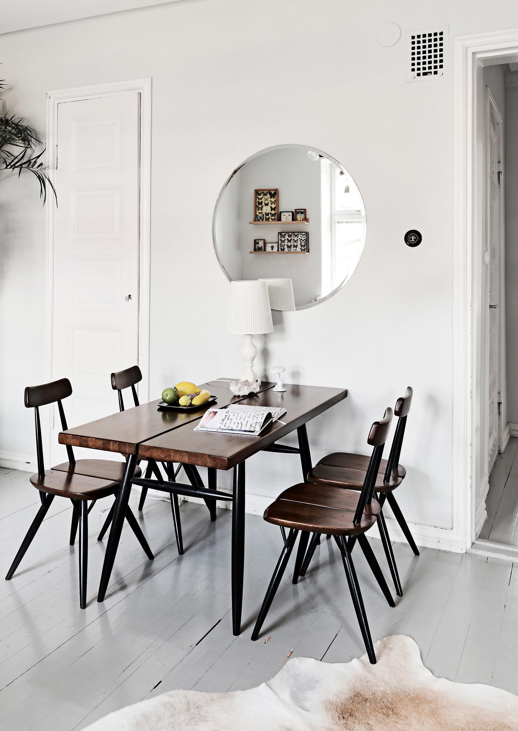 Ilmari Tapiovaara’s Pirkka table and chairs